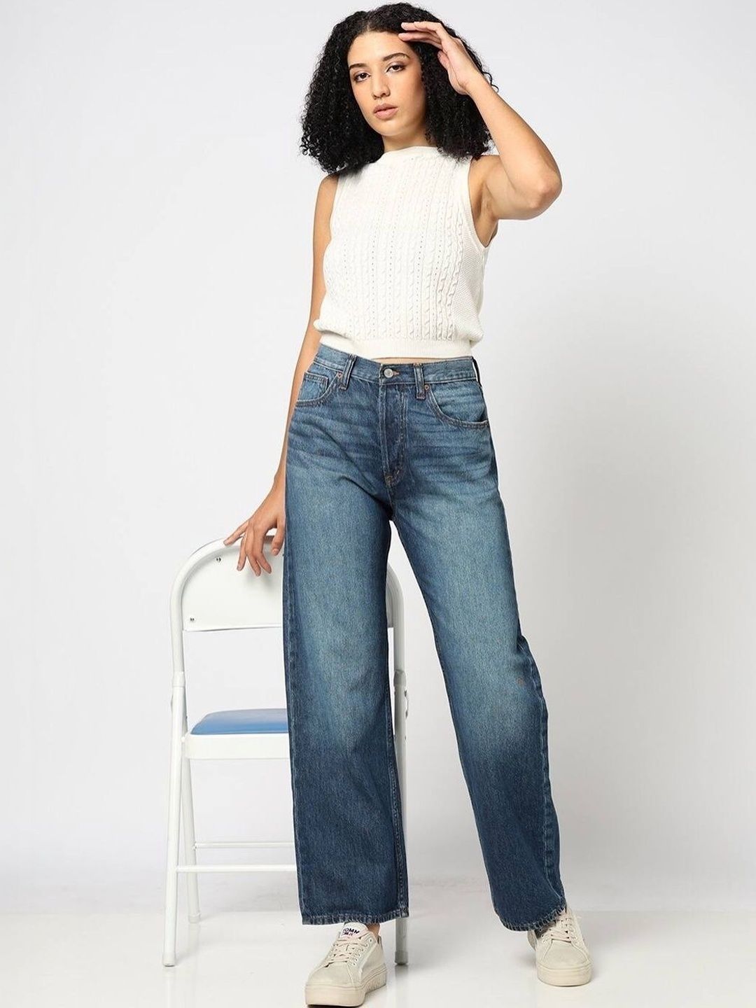 Mid Rise Wide-Leg Jeans