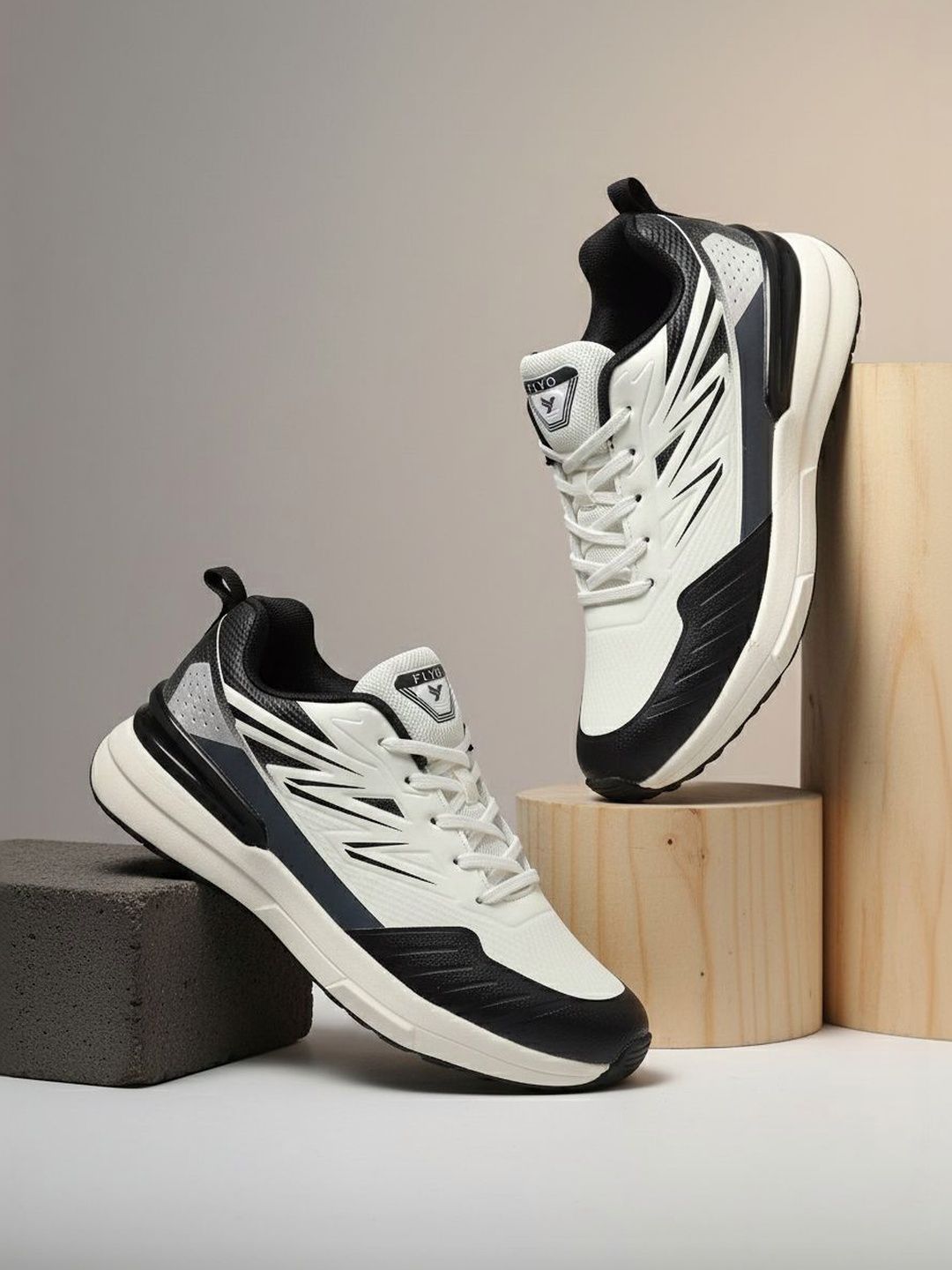 FLYO Men Mesh Running Non-Marking Shoes