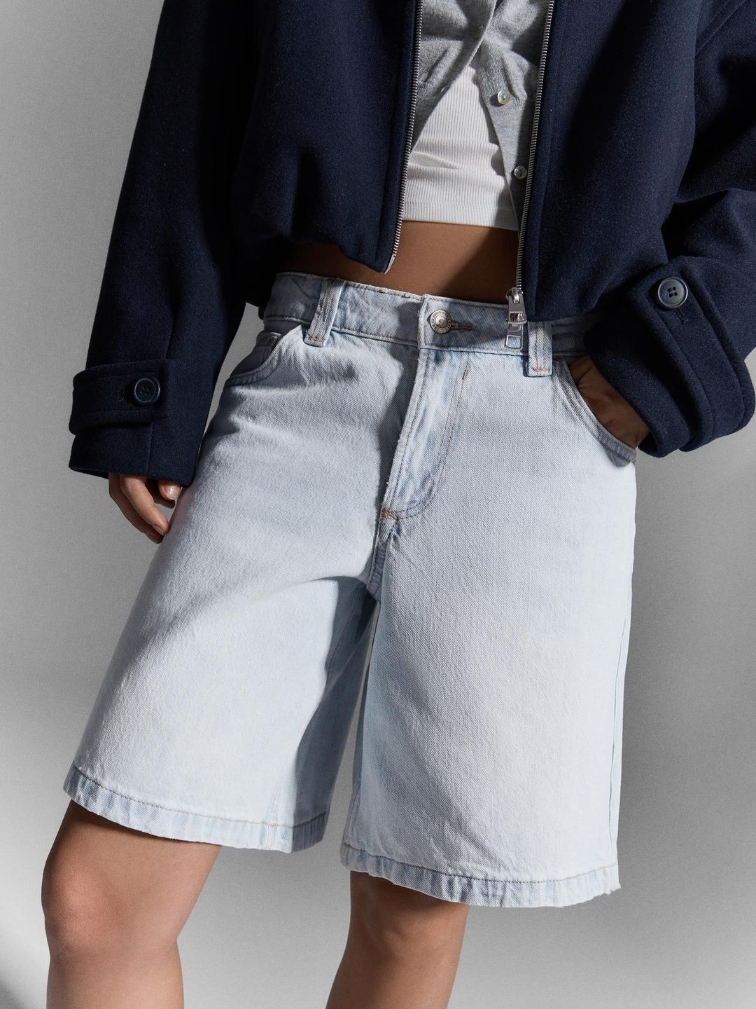 Baggy denim shorts
