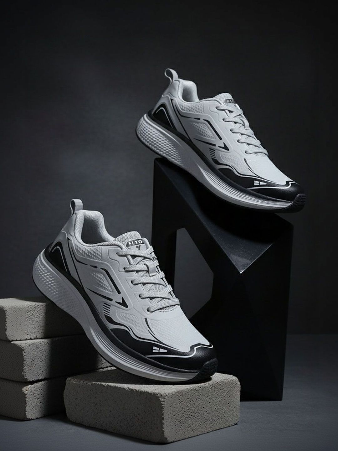 FLYO Men Mesh Running Non-Marking Shoes