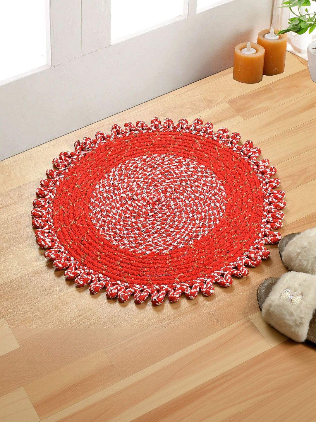 FINE TEX WORLD FINE TEX WORLD Red & White Self-Designed Soft & Thick No-Shredding Round Doormat