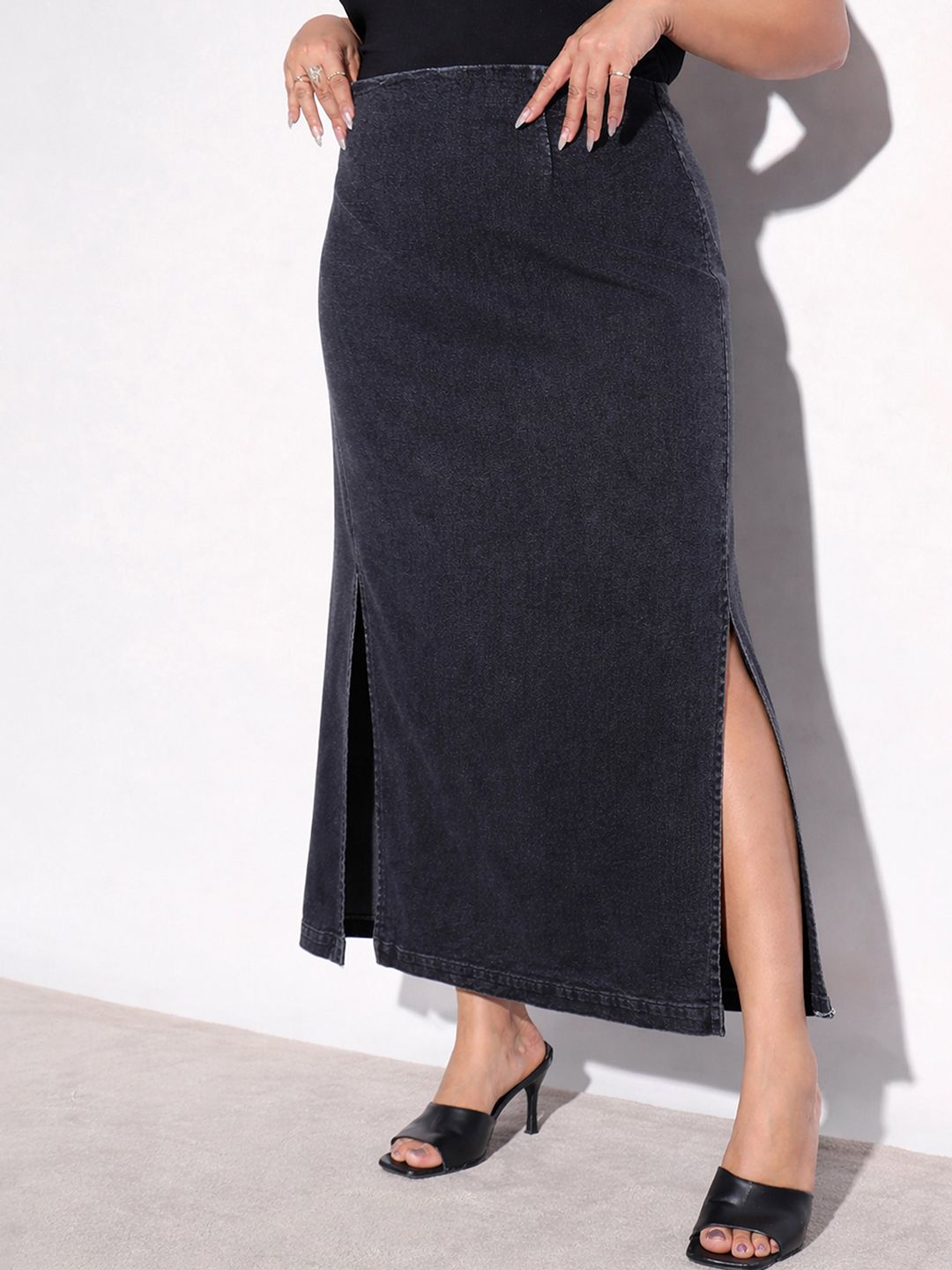 SASSAFRAS Curve Denim Midi Straight Skirts