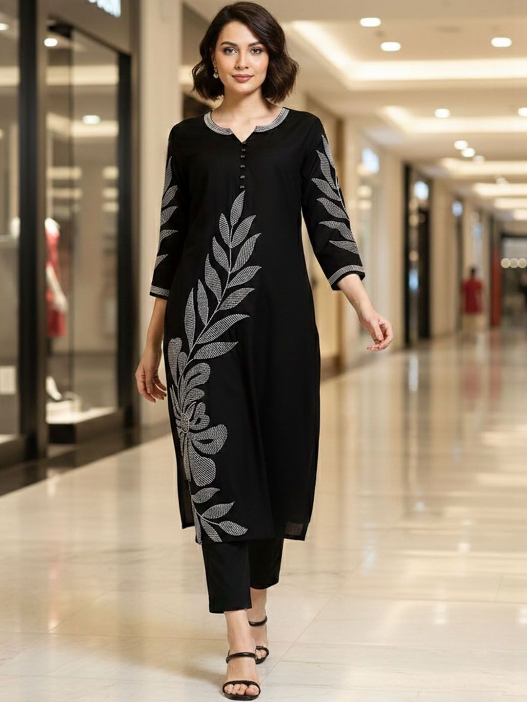 SZN Women Thread Work Floral Kurta
