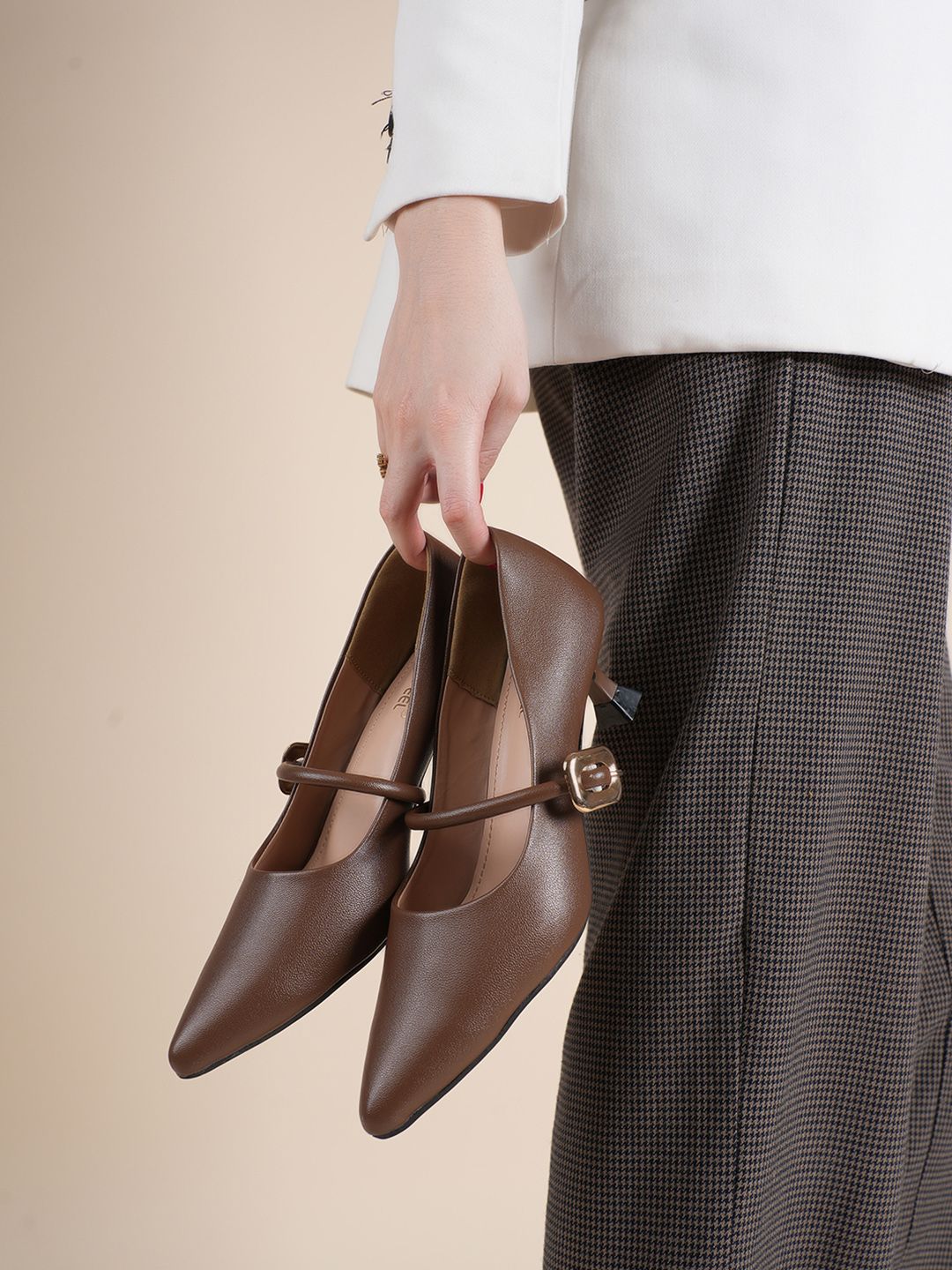 Lavie Work Kitten Pumps with Buckles
