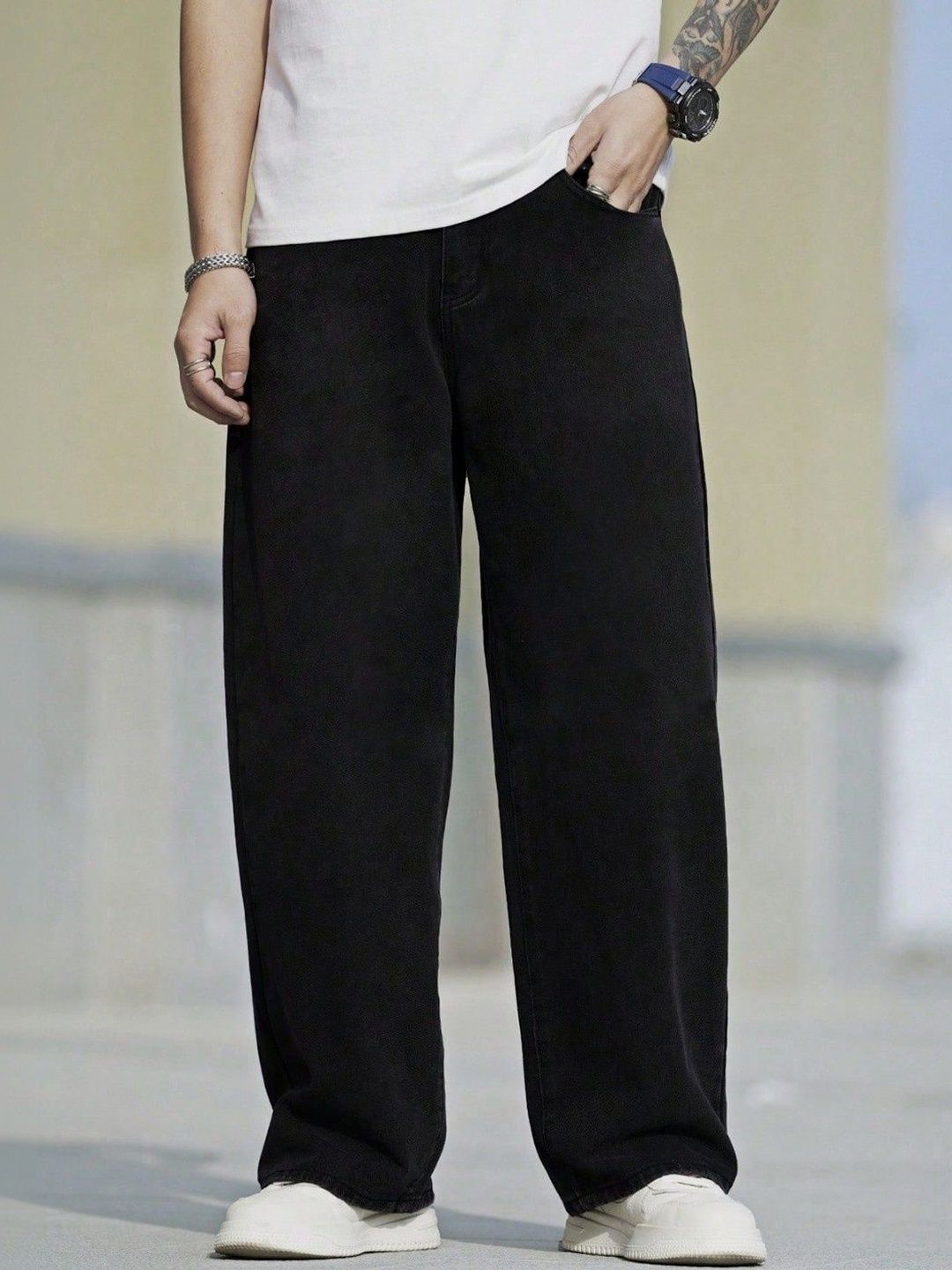 MASTERLY WEFT Men Mid-Rise Stretchable Jeans