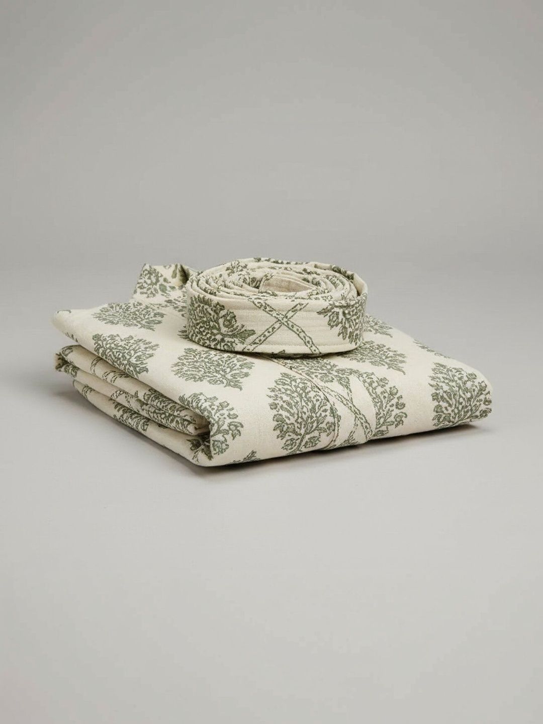 Jinaya's Printed Cotton Knee Length Bath Robe & Wraps