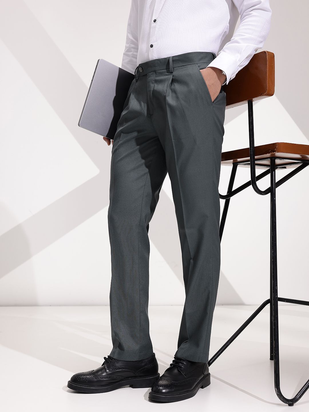 INVICTUS Men Pleated Formal Trousers