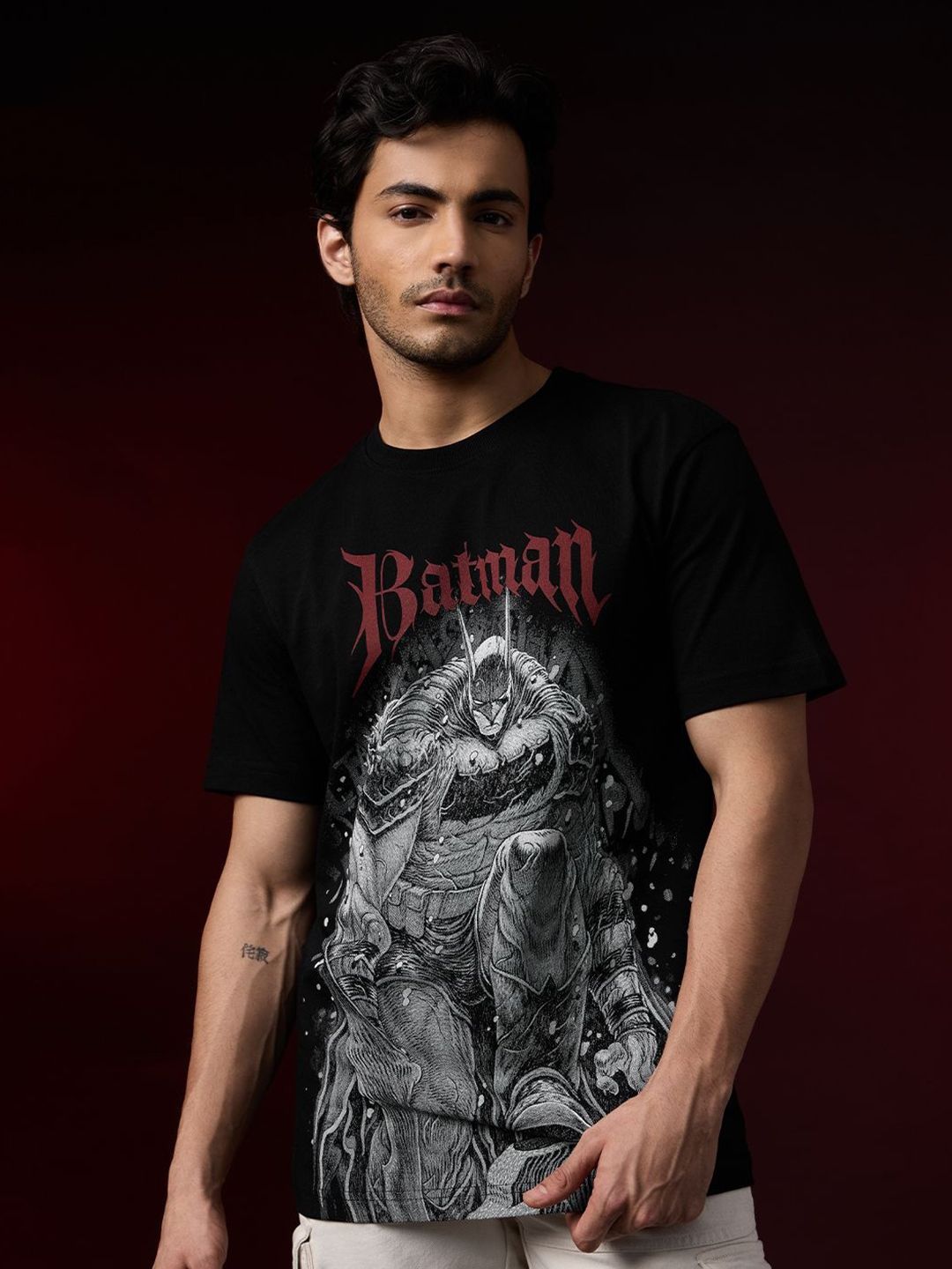 The Souled Store Men Relaxed Fit Batman Printed Black T-Shirts