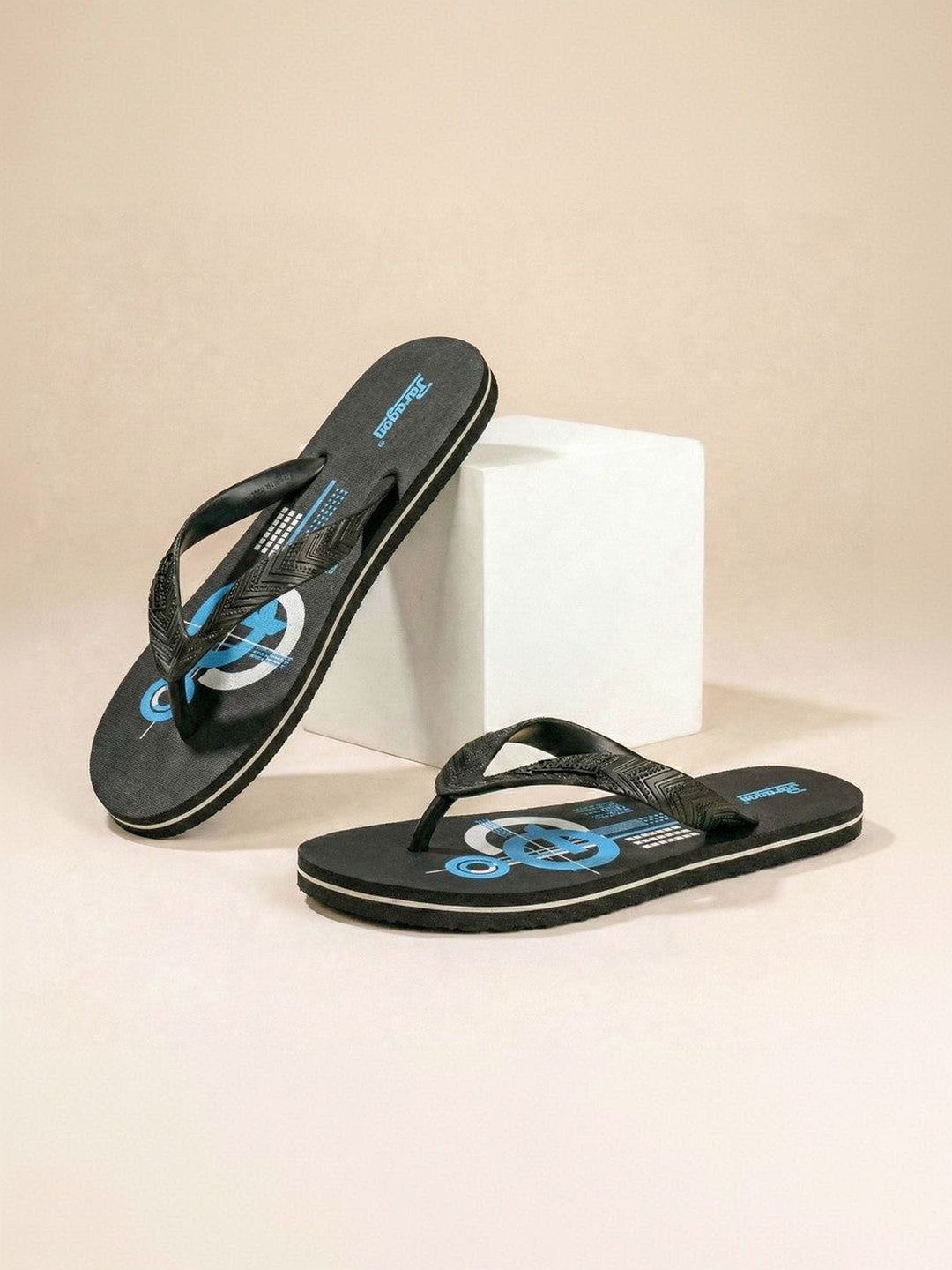 Paragon Men Printed Thong Flip-Flops
