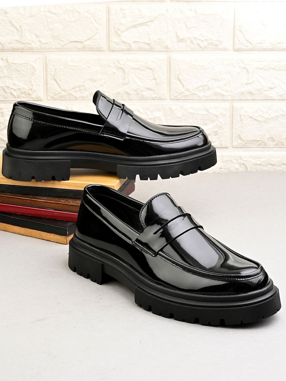 INVICTUS INVICTUS Men Loafers