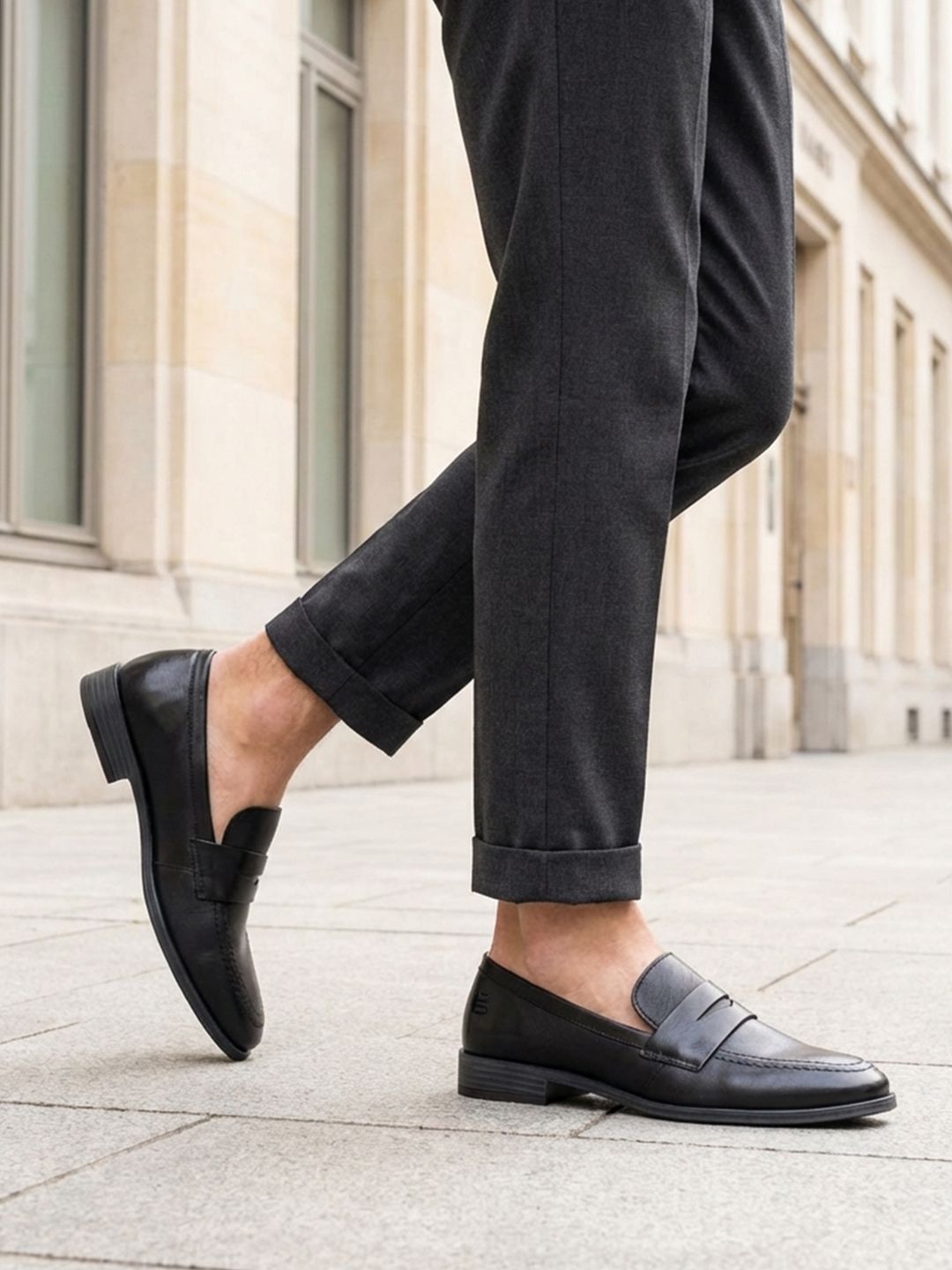 BAGATT Rosalie Women Textured Round Toe Leather Loafers