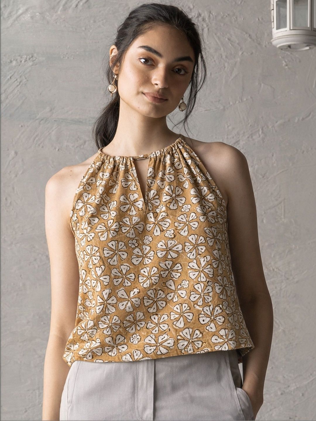 Canoopi Canoopi Floral Print Halter Neck Cotton Tank Top
