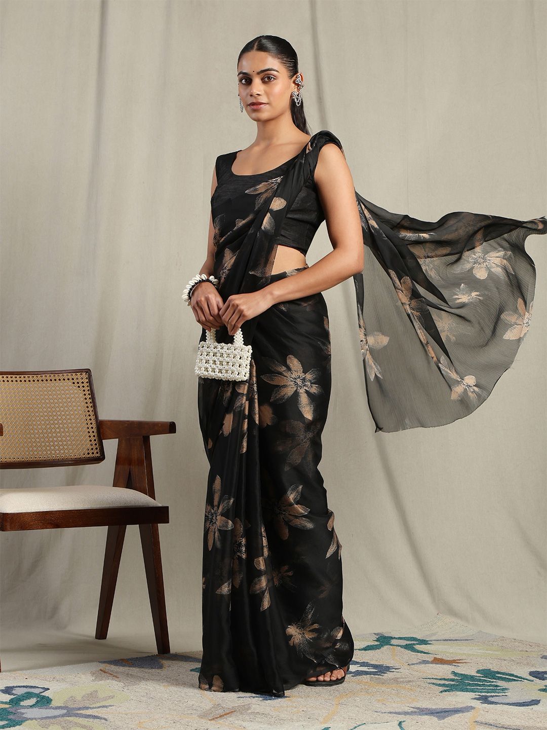Garden Vareli Floral Printed Poly Chiffon Saree With Blouse Piece