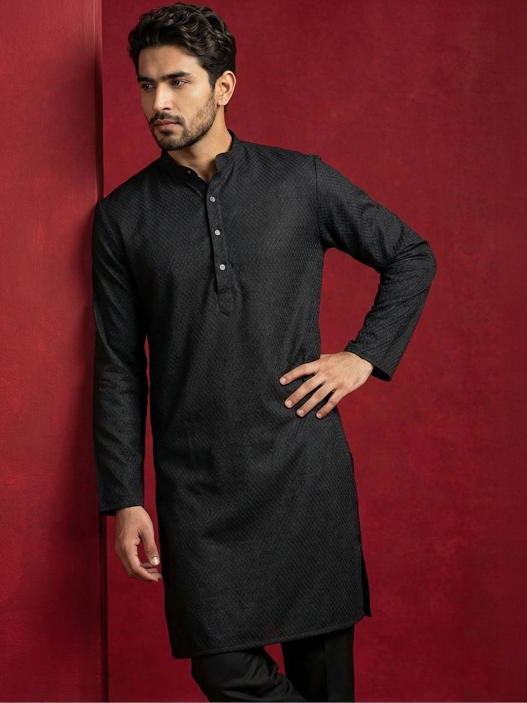 Jompers Men Geometric Embroidered Thread Work Kurta