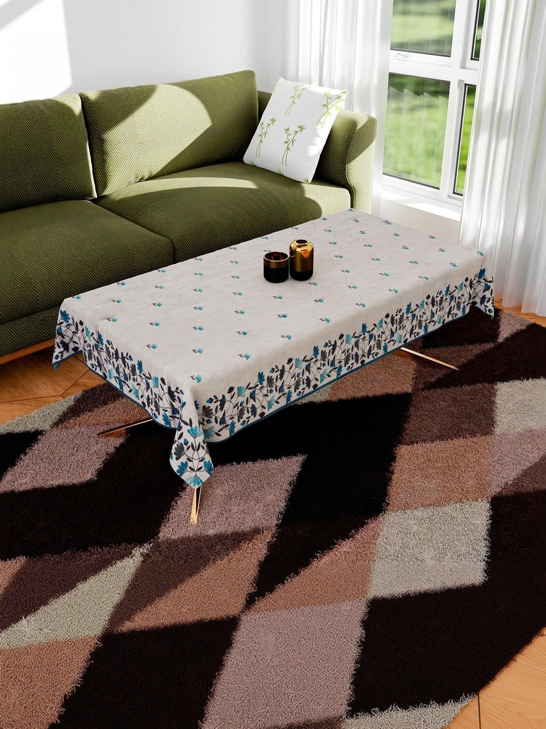 zukiodecor White Floral 4-Seater Table Cover