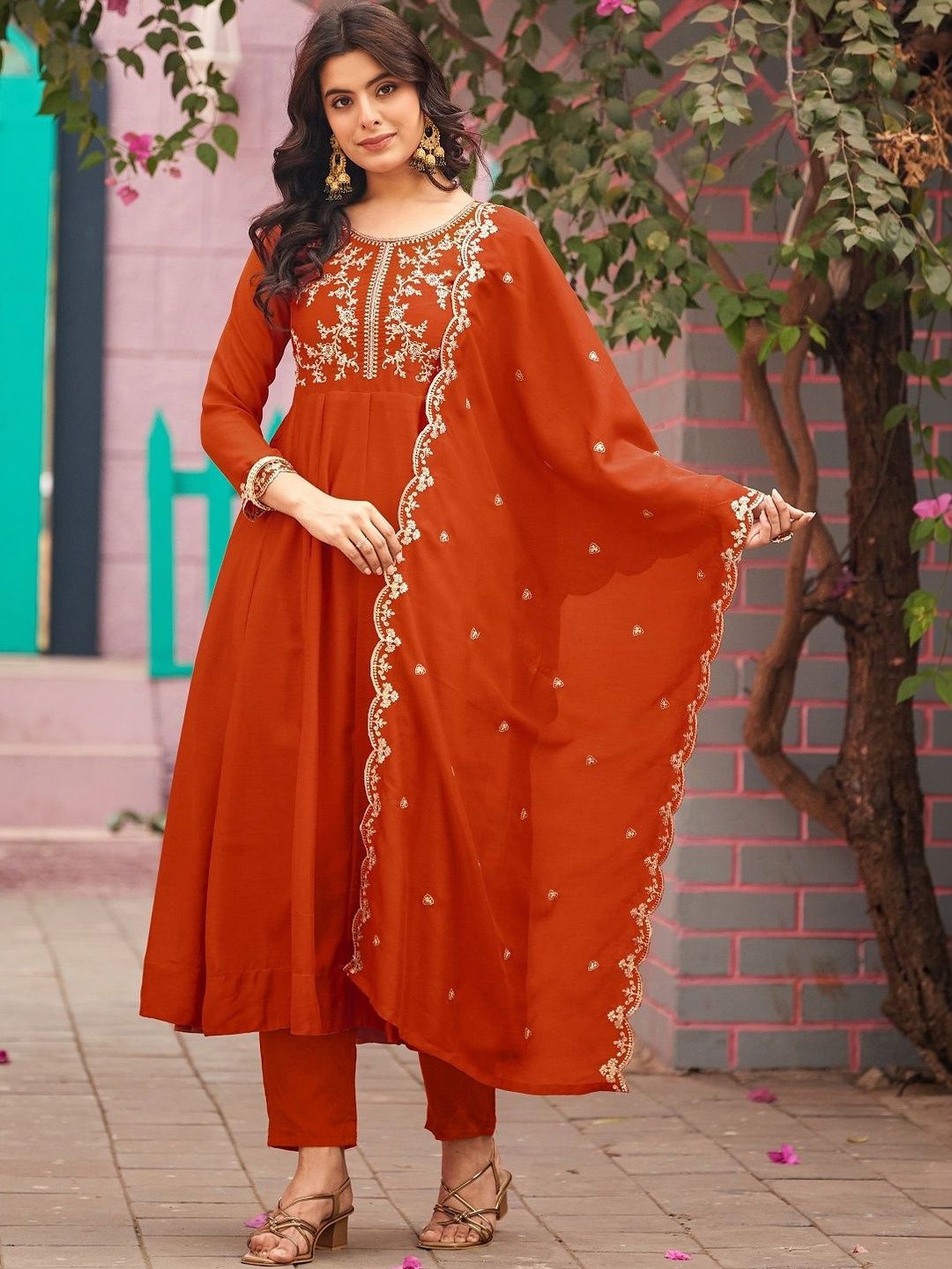 Omicron Fab Omicron Fab Women Ethnic Motifs Embroidered Regular Kurta with Trousers & With Dupatta