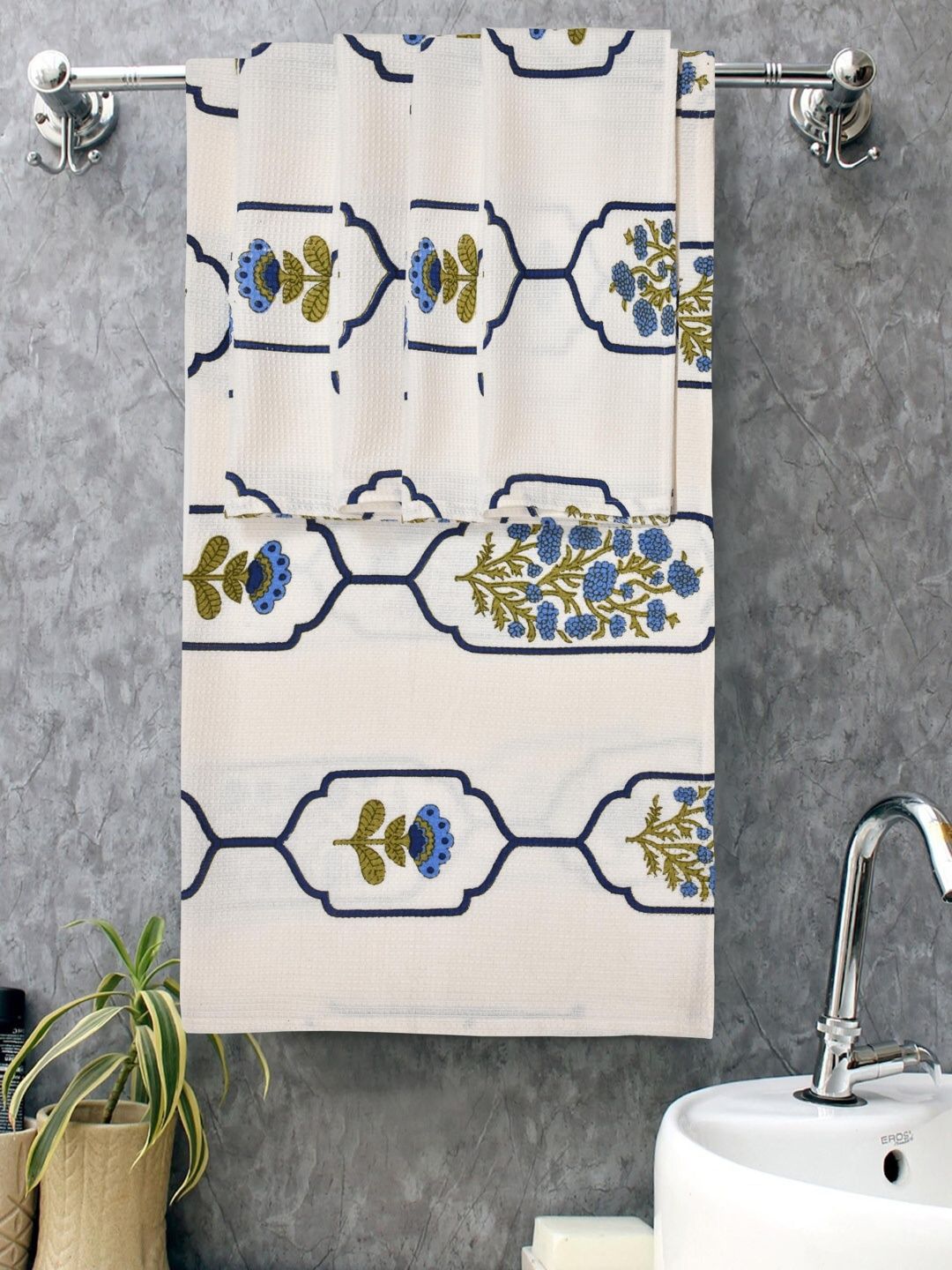 MAFATLAL White & Blue 5 Piece Printed Cotton 250 GSM Towel Set