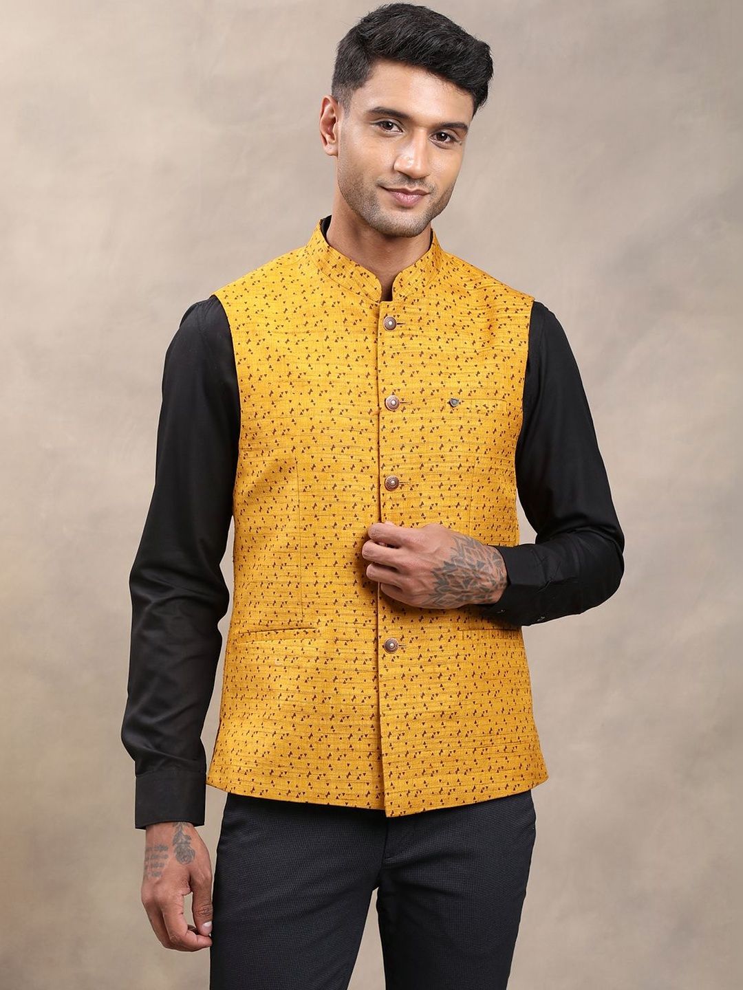 Turtle Woven Design Mandarin Collar Sleeveless Nehru Jacket