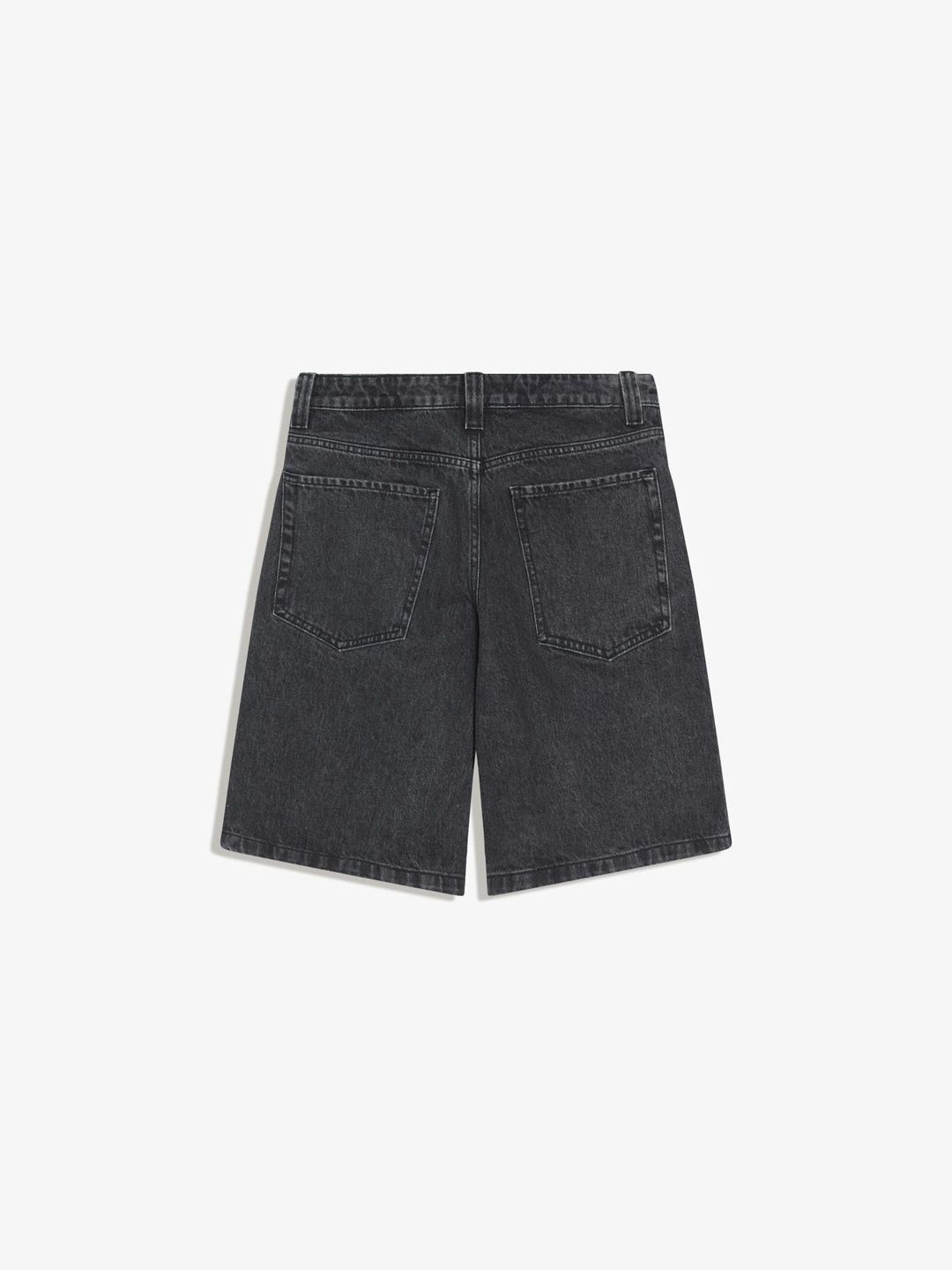 Baggy denim shorts