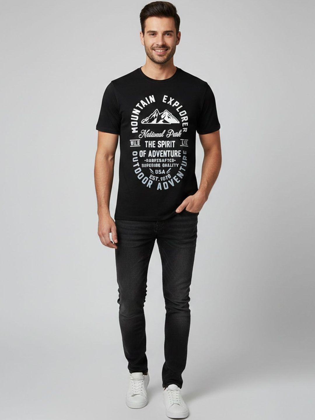 The Roadster Lifestyle Co Printed Round Neck T-shirt