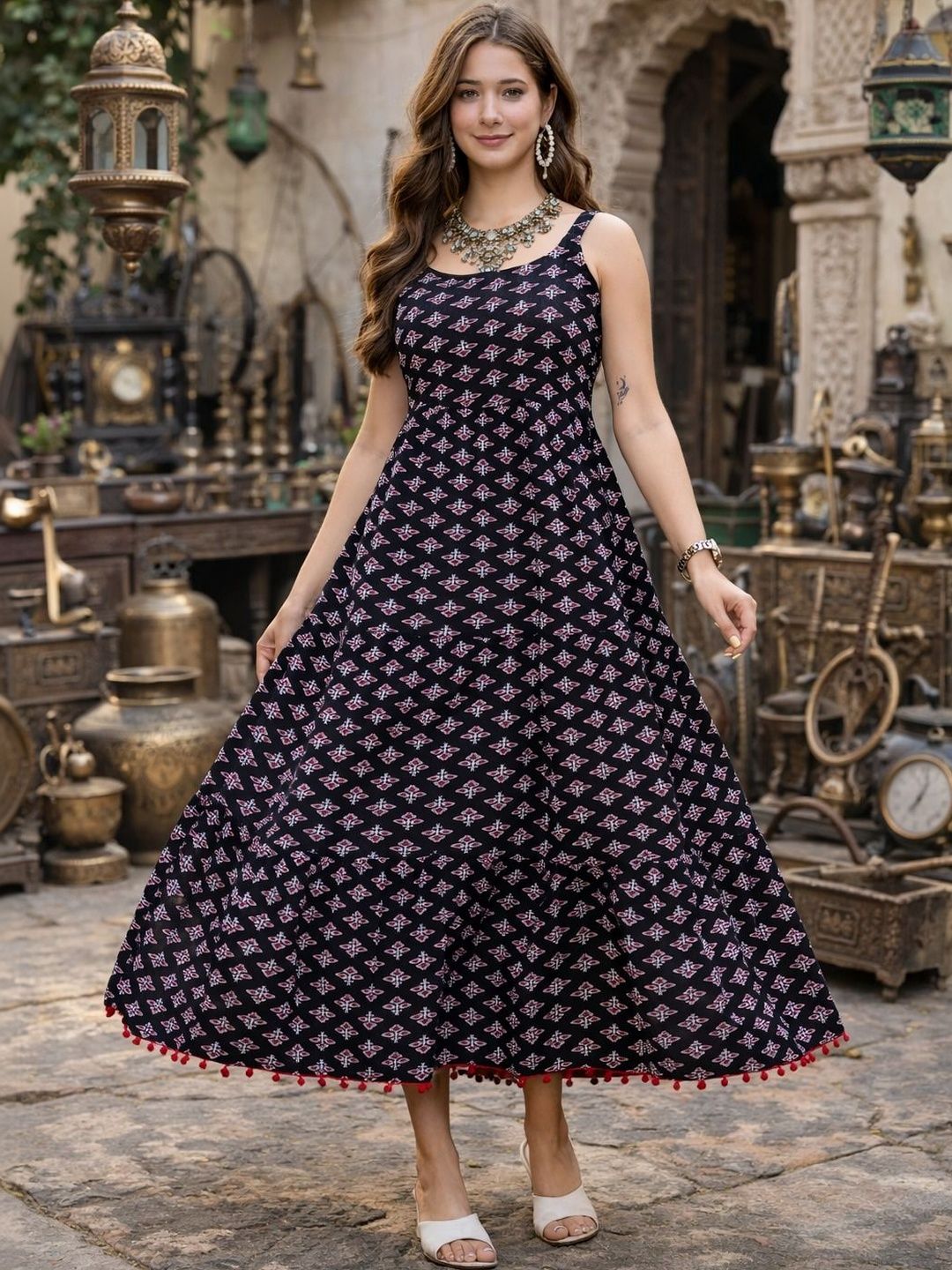 Demirner Women Floral Printed Anarkali Kurta