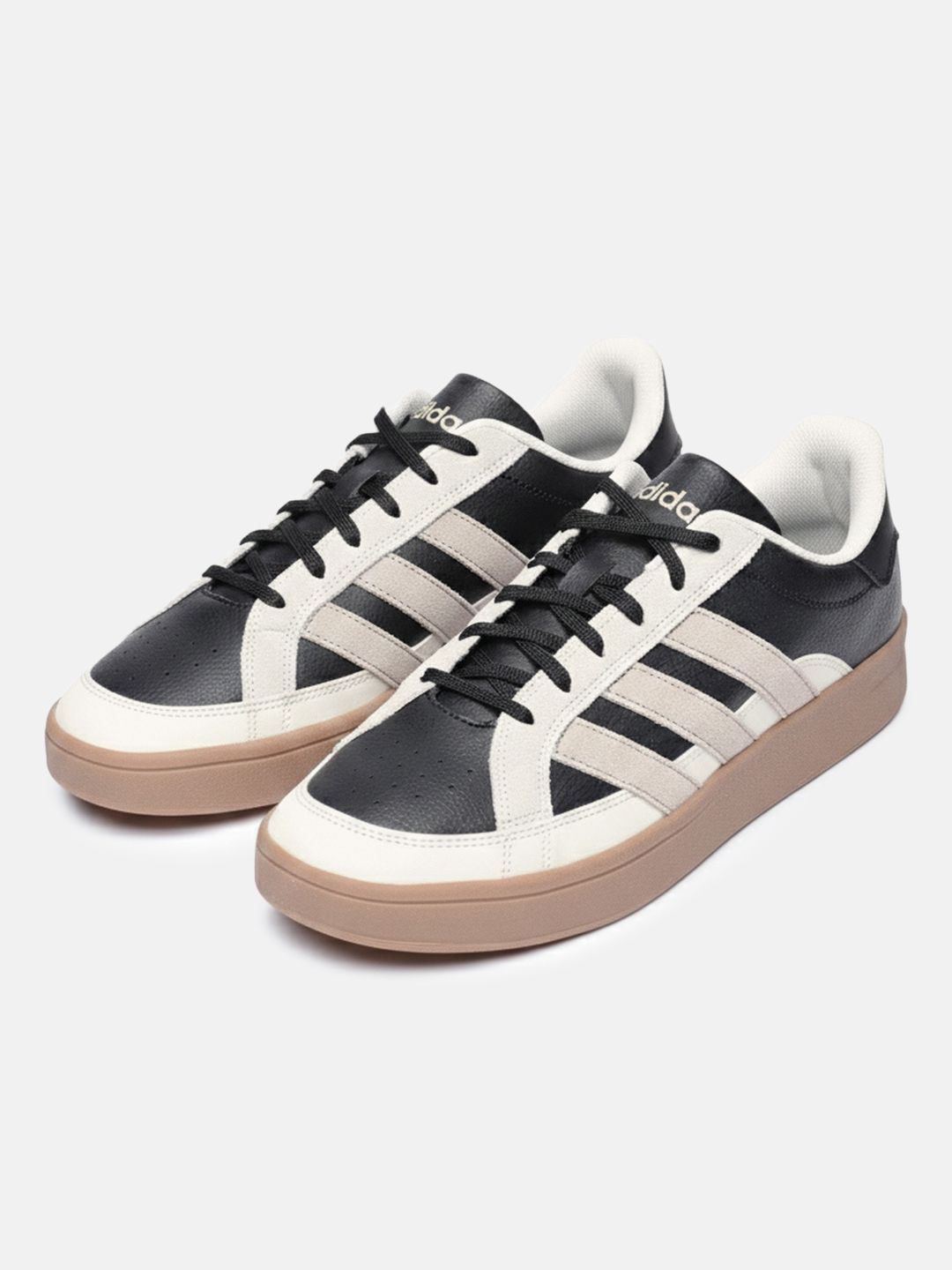 N.K　① Buy ADIDAS Men Nanooks Colourblocked Sneakers - Casual Shoes for