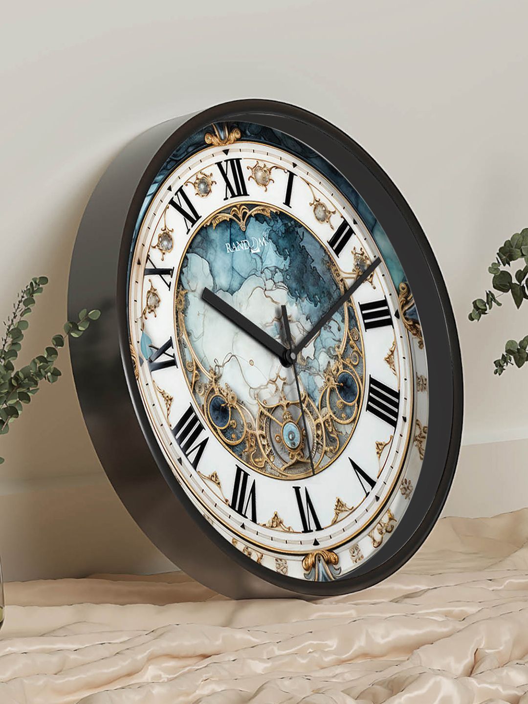RANDOM Black Plastic Ultra Clear Glass Round Battery Analogue Wall Clock-30.5cm