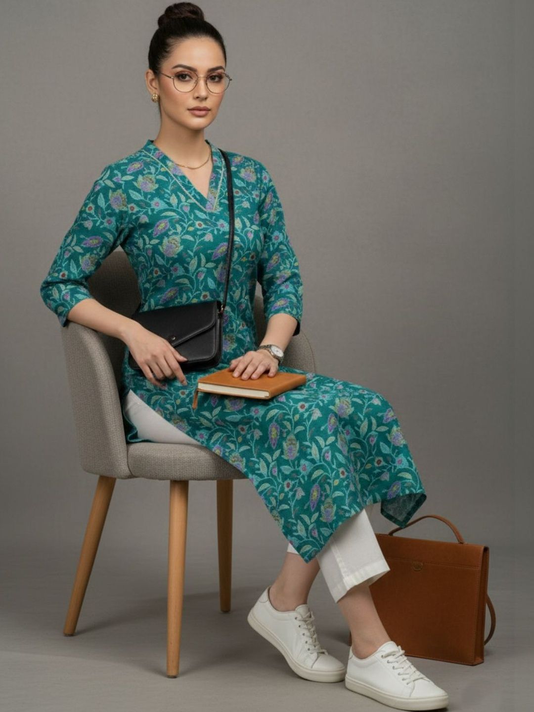 Navibhu Women Printed Mirror Work Workwear Kurta
