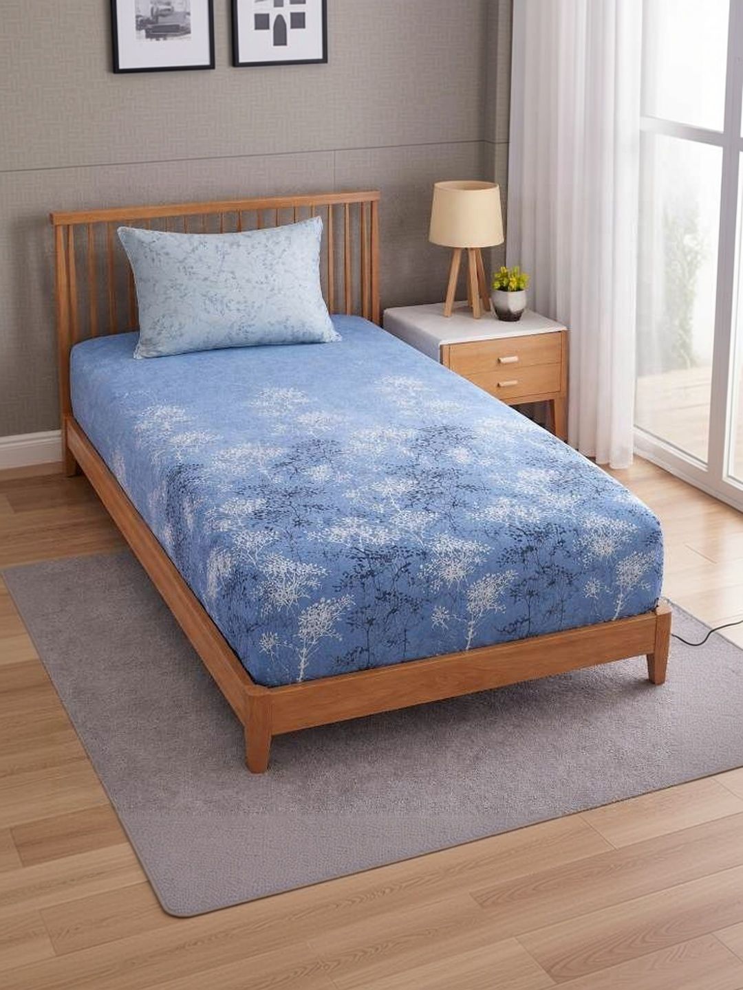 MAFATLAL Blue 186 TC Single Bedsheet with 1 Pillow Covers