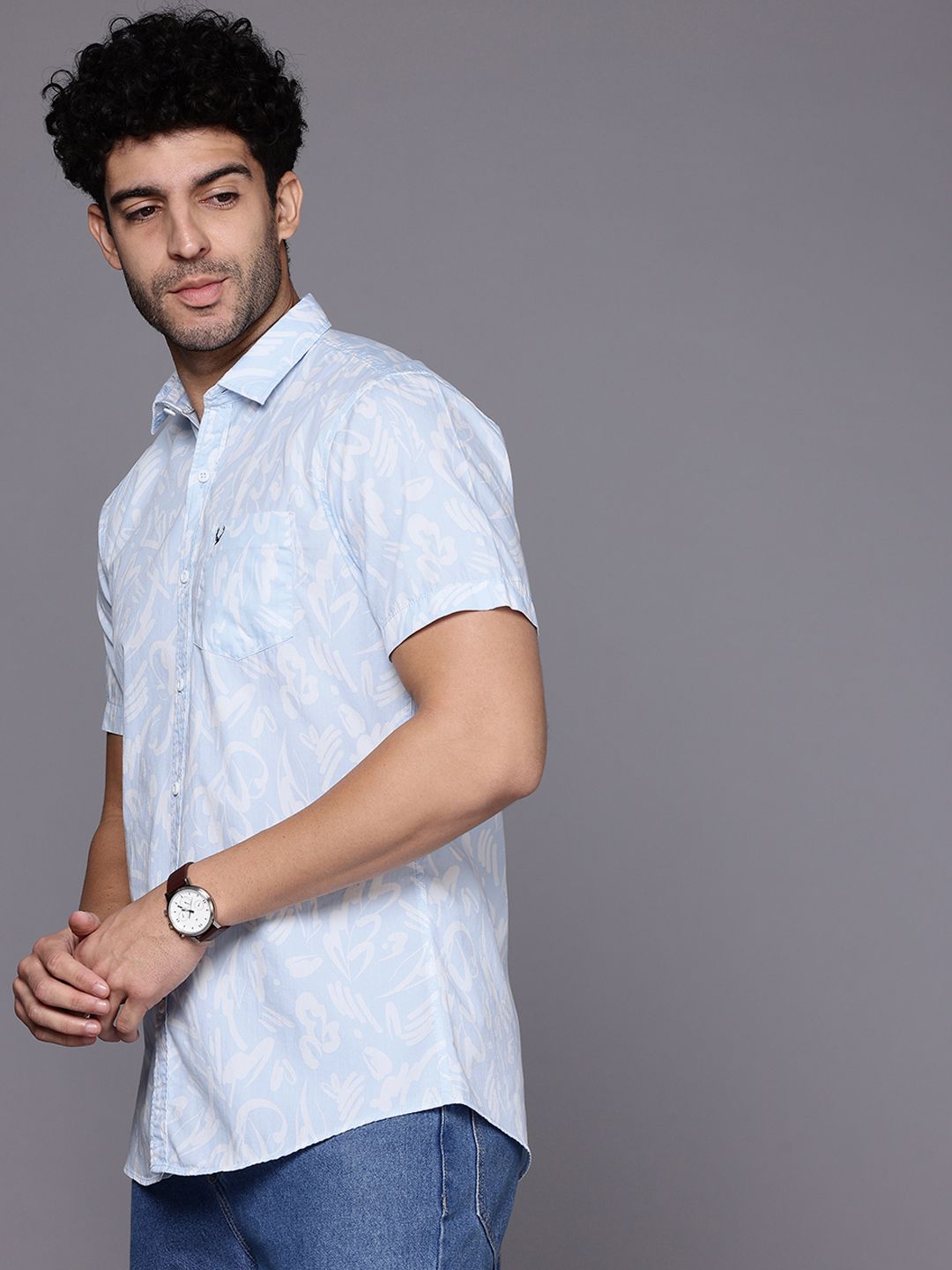 Pure Cotton Casual Shirt Allen Solly Pure Cotton Custom Fit Abstract Printed Casual Shirt