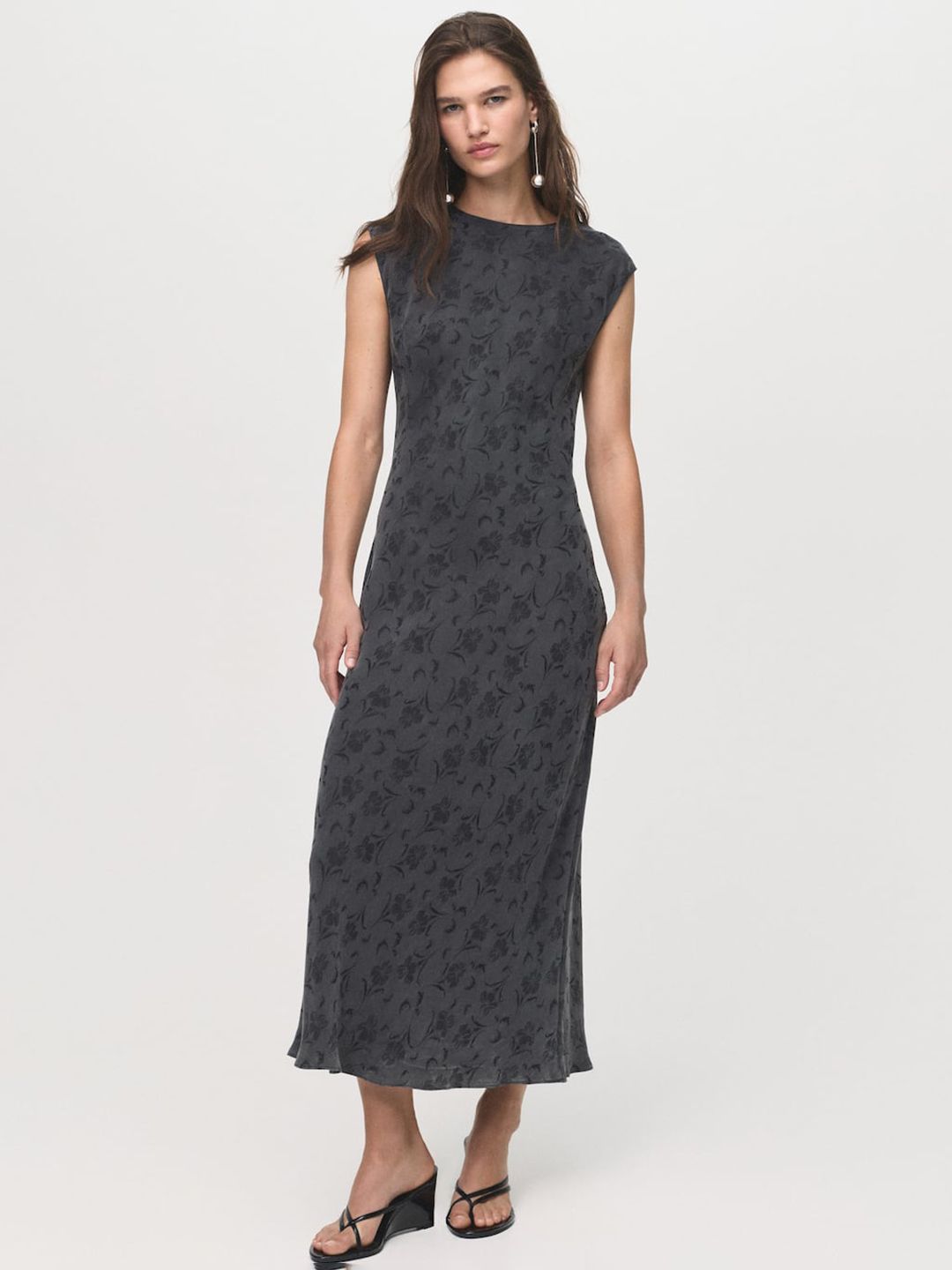 Floral Printed Extended Sleeves A-Line Midi Dress