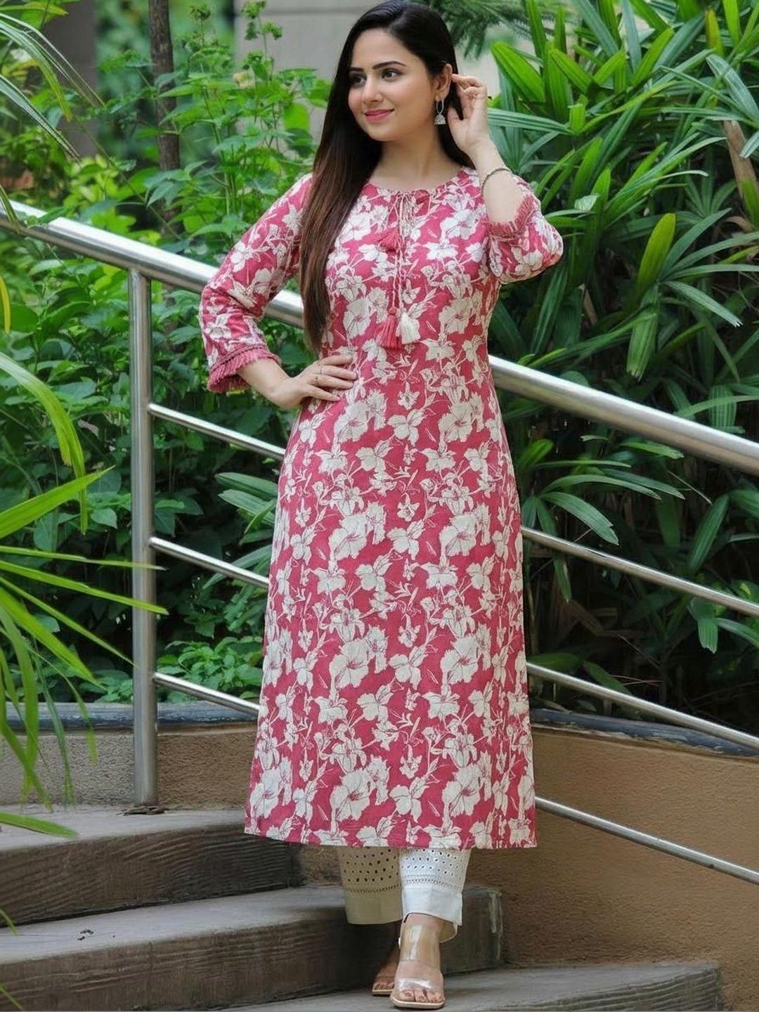 Sa Rasa Women Floral Printed Mirror Work Kurta