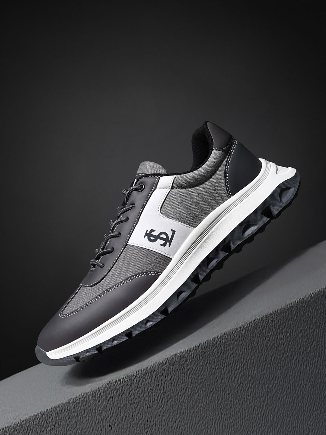 LOUIS STITCH Men's Urban Ash Casual Sneakers with Elastic Laces