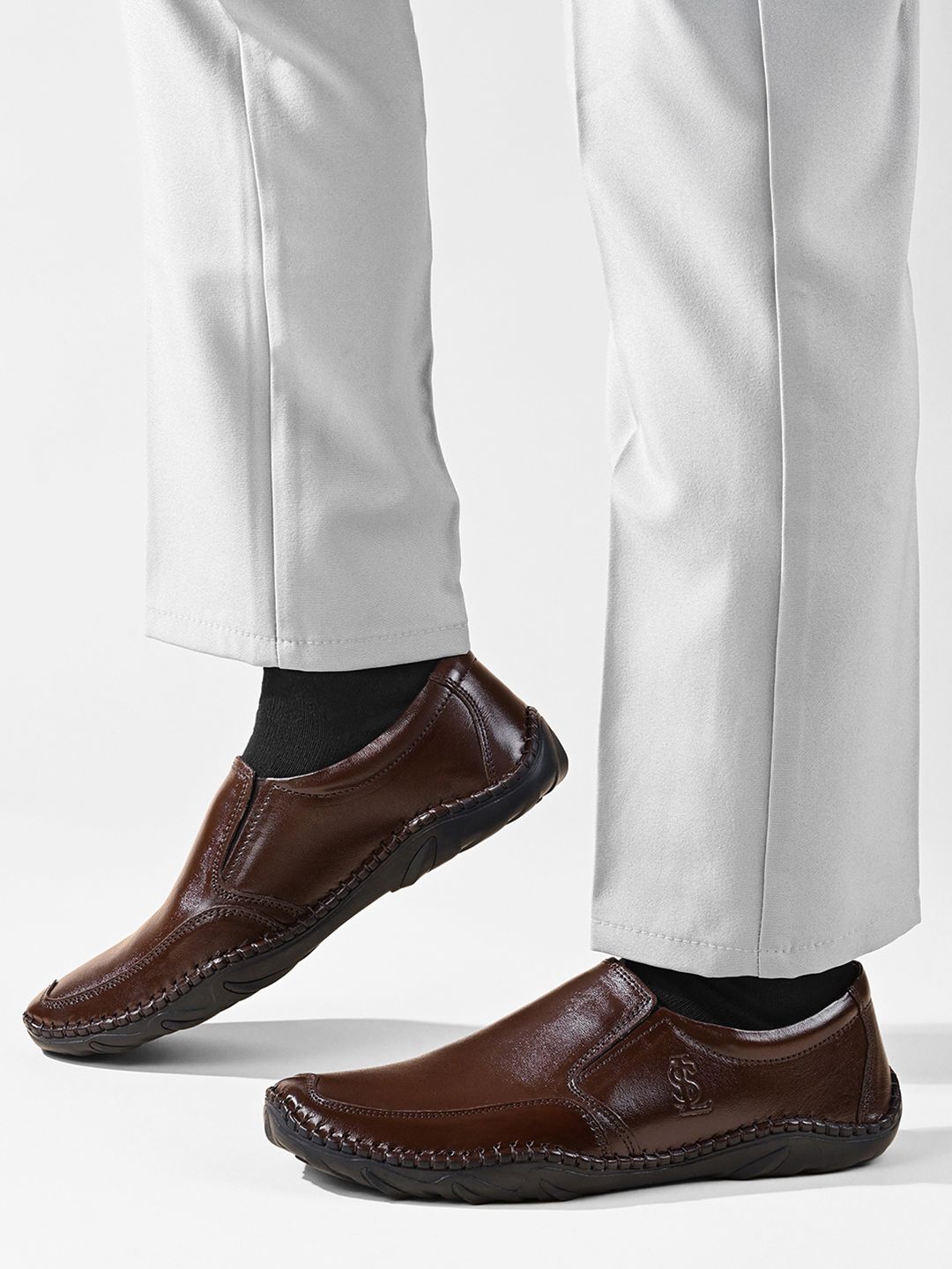 LOUIS STITCH Men Brunette Brown Genuine Leather Ultra Lightweight Slip-On Shoes