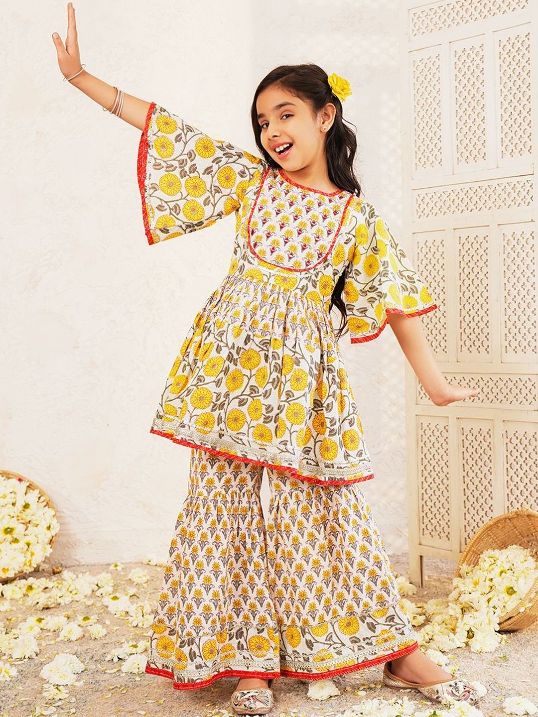 LIL PITAARA Girls Floral Printed Tiered Pure Cotton Kurta with Sharara