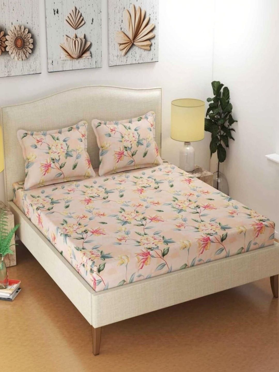NeLeo Peach-Coloured Floral 300 TC King Bedsheet with 2 Pillow Covers