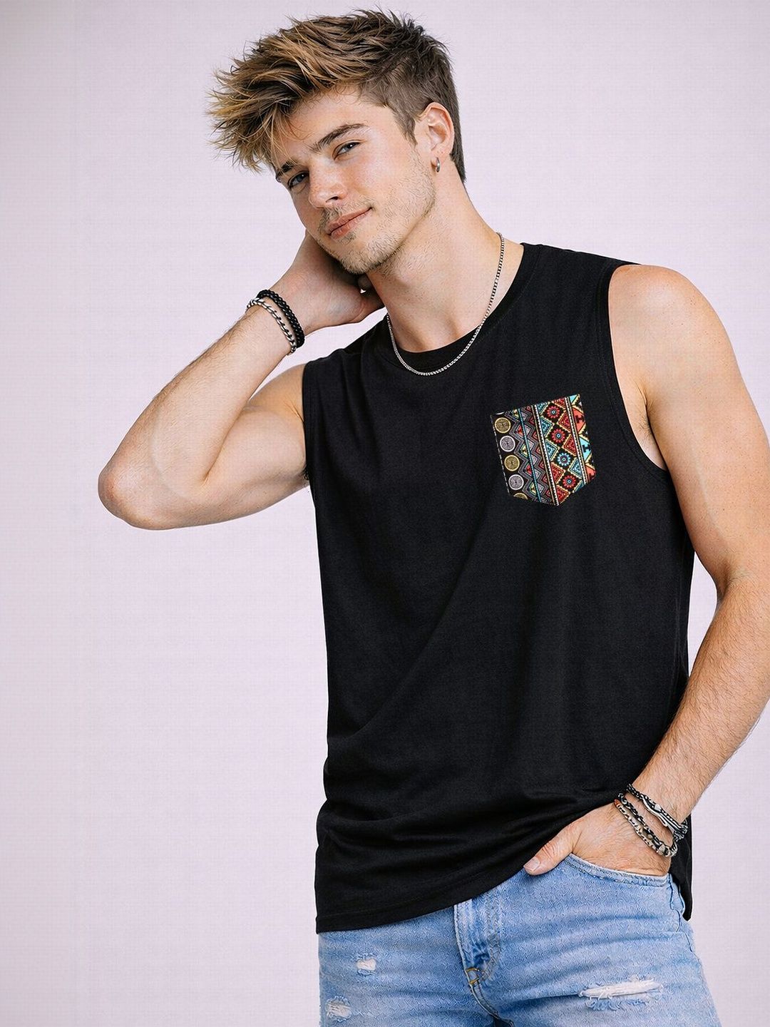 INVICTUS Men Printed Pockets T-shirt