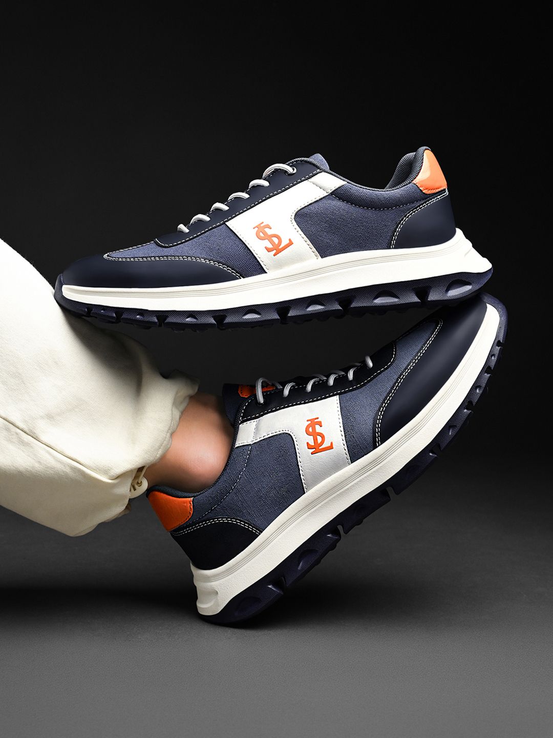 LOUIS STITCH Men's Slush Orange Casual Sneakers with Elastic Laces
