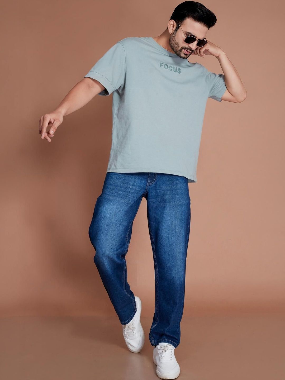 DIVISIVE Men Mid-Rise Light Fade Jeans
