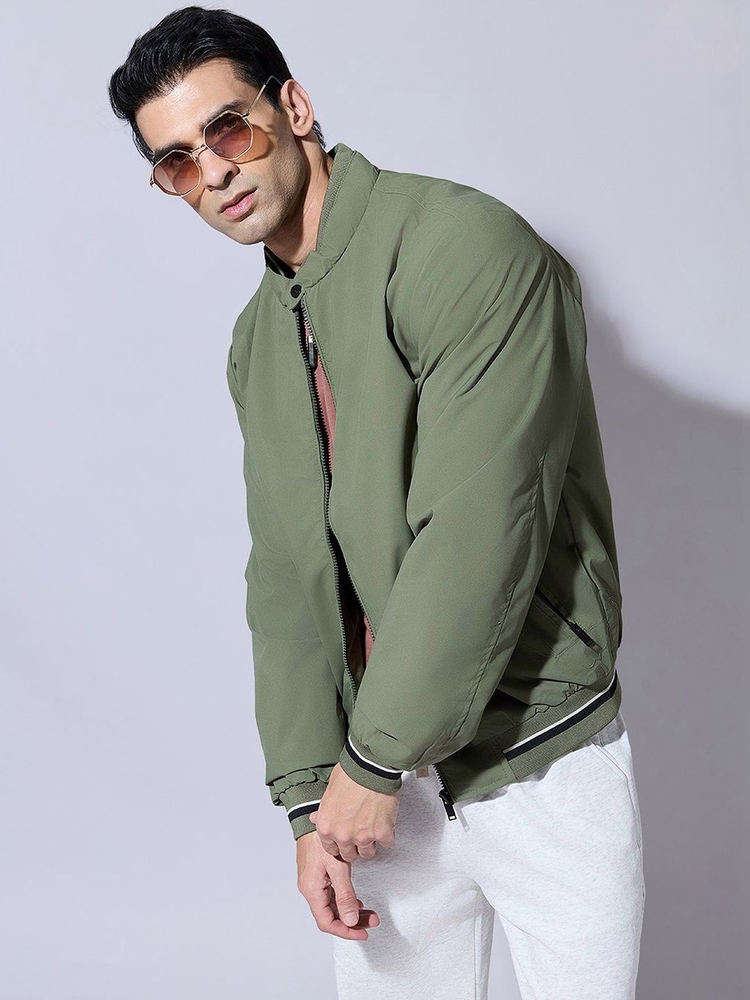 SHOWOFFFF Men Lightweight Outdoor Bomber Jacket