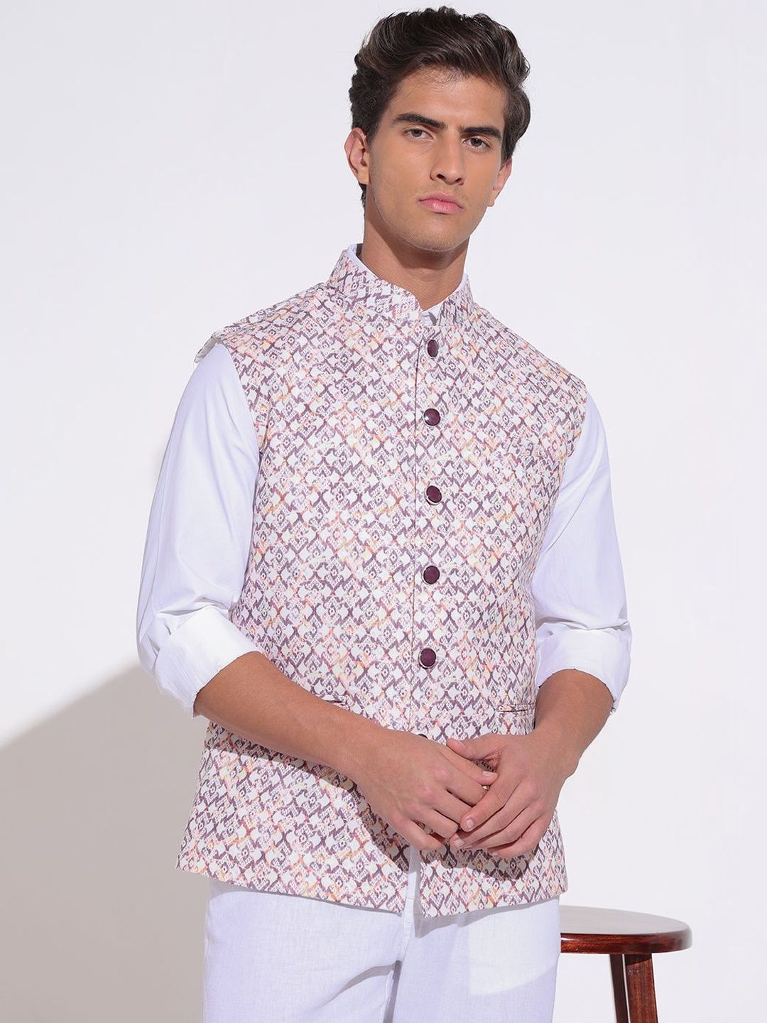 SHOWOFFFF Printed Mandarin Collar Sleeveless Nehru Jacket