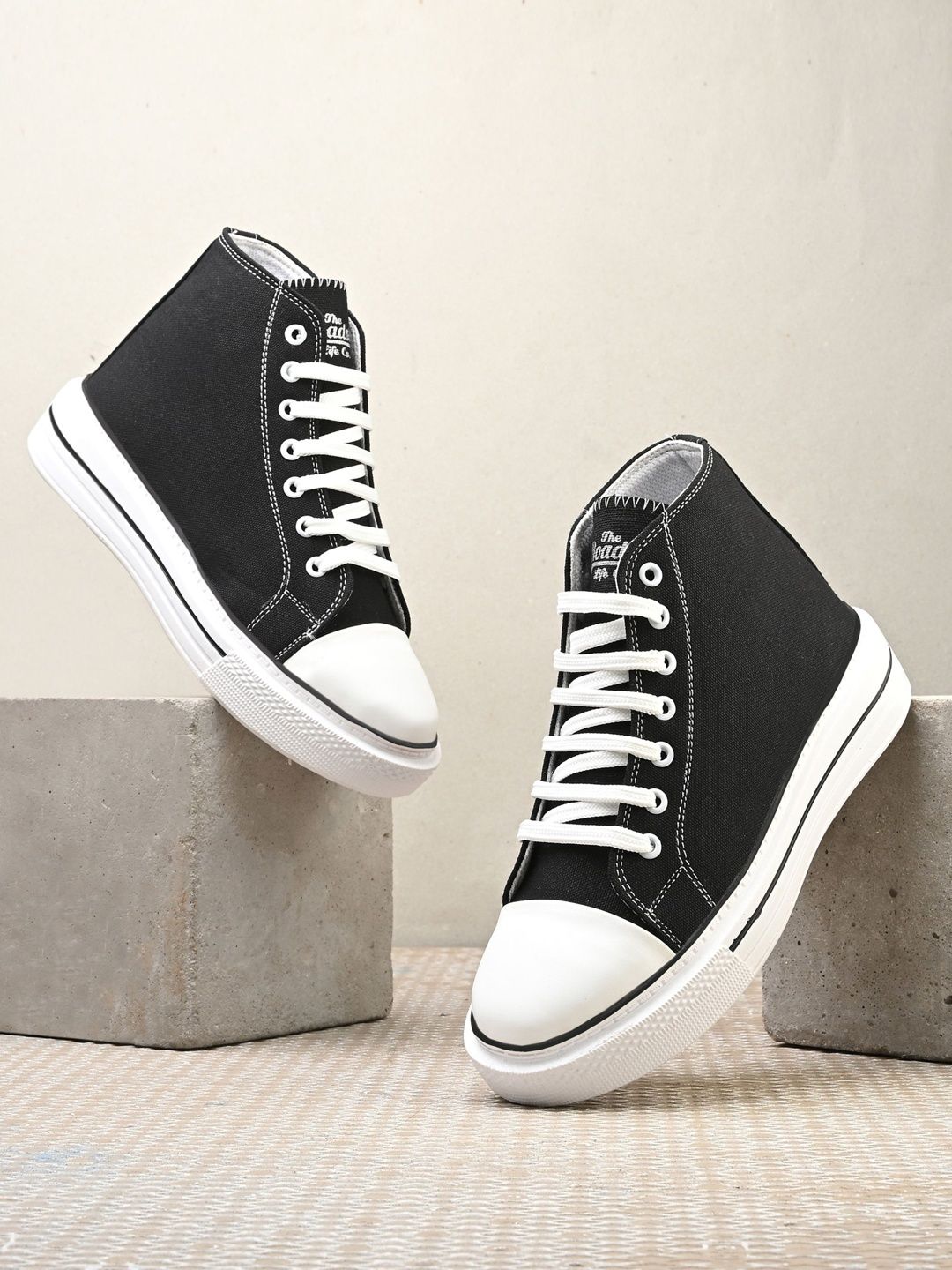 The Roadster Lifestyle Co. Women Round Toe Sneakers Casual Shoes