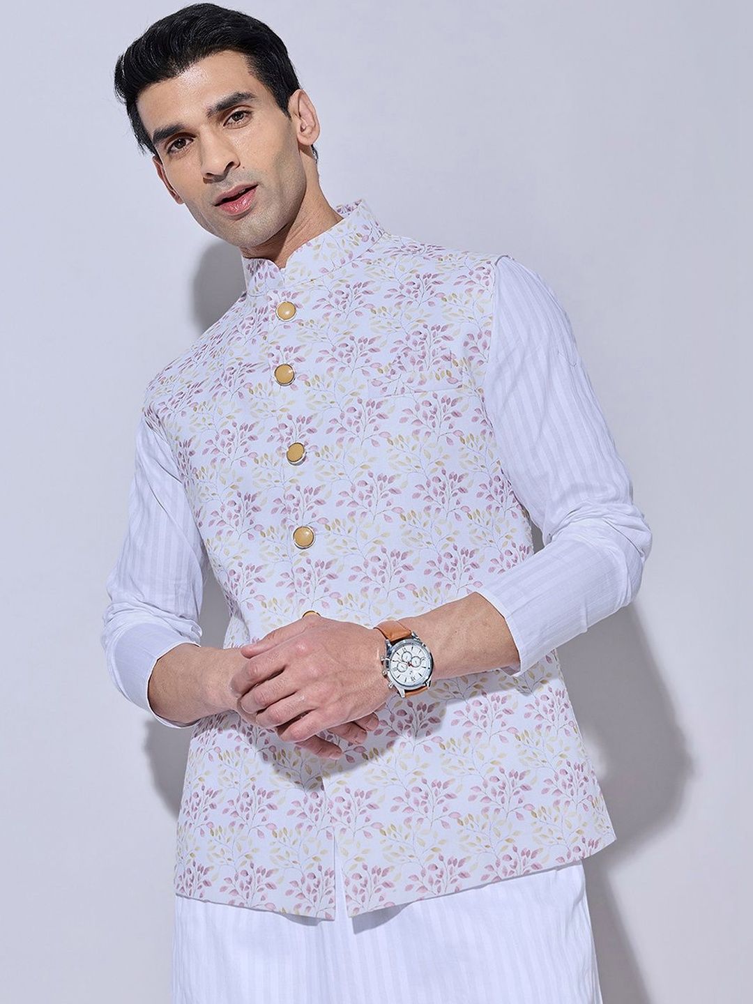 SHOWOFFFF Printed Mandarin Collar Sleeveless Nehru Jacket