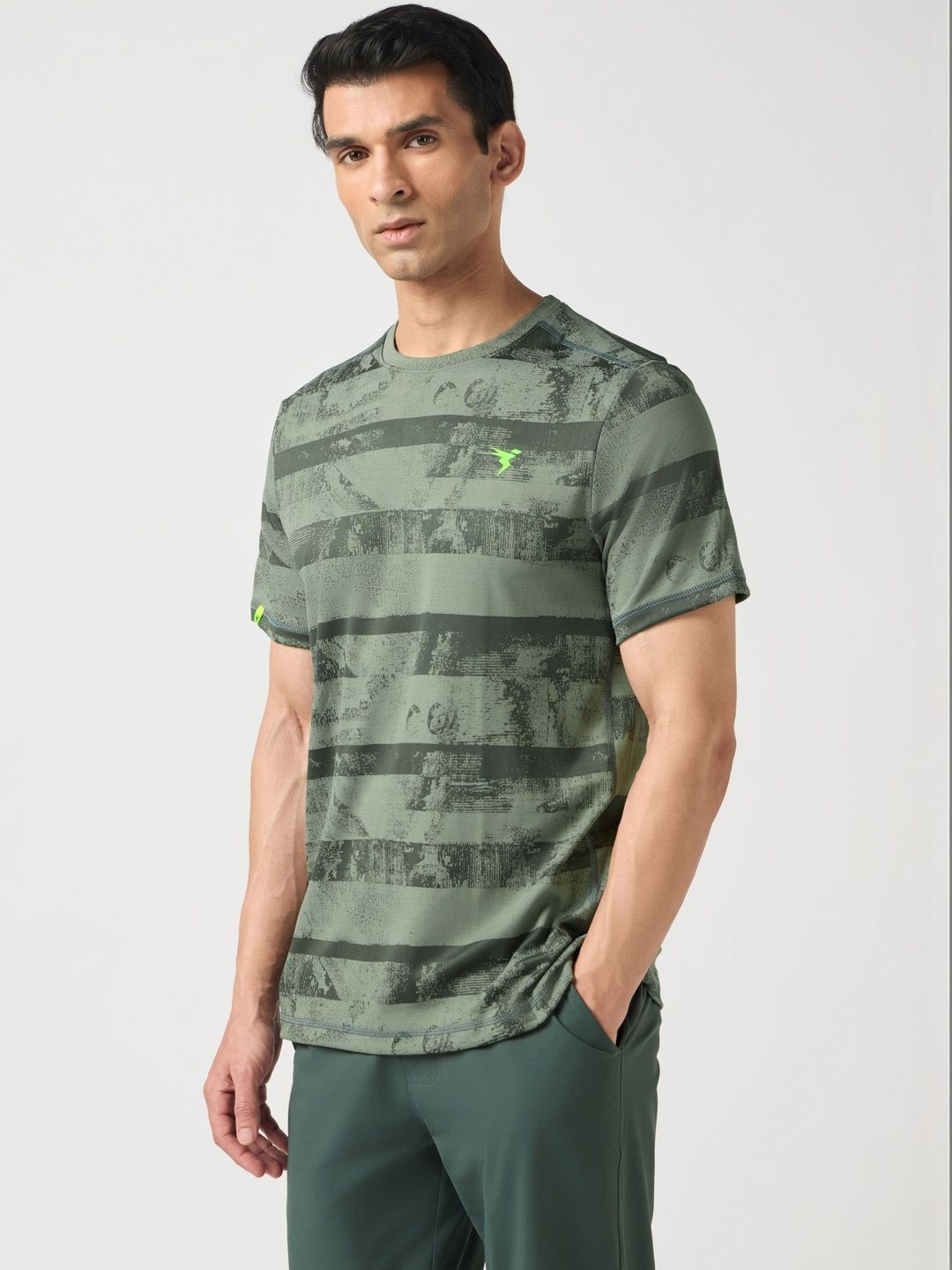 Technosport Men Printed Slim Fit T-shirt