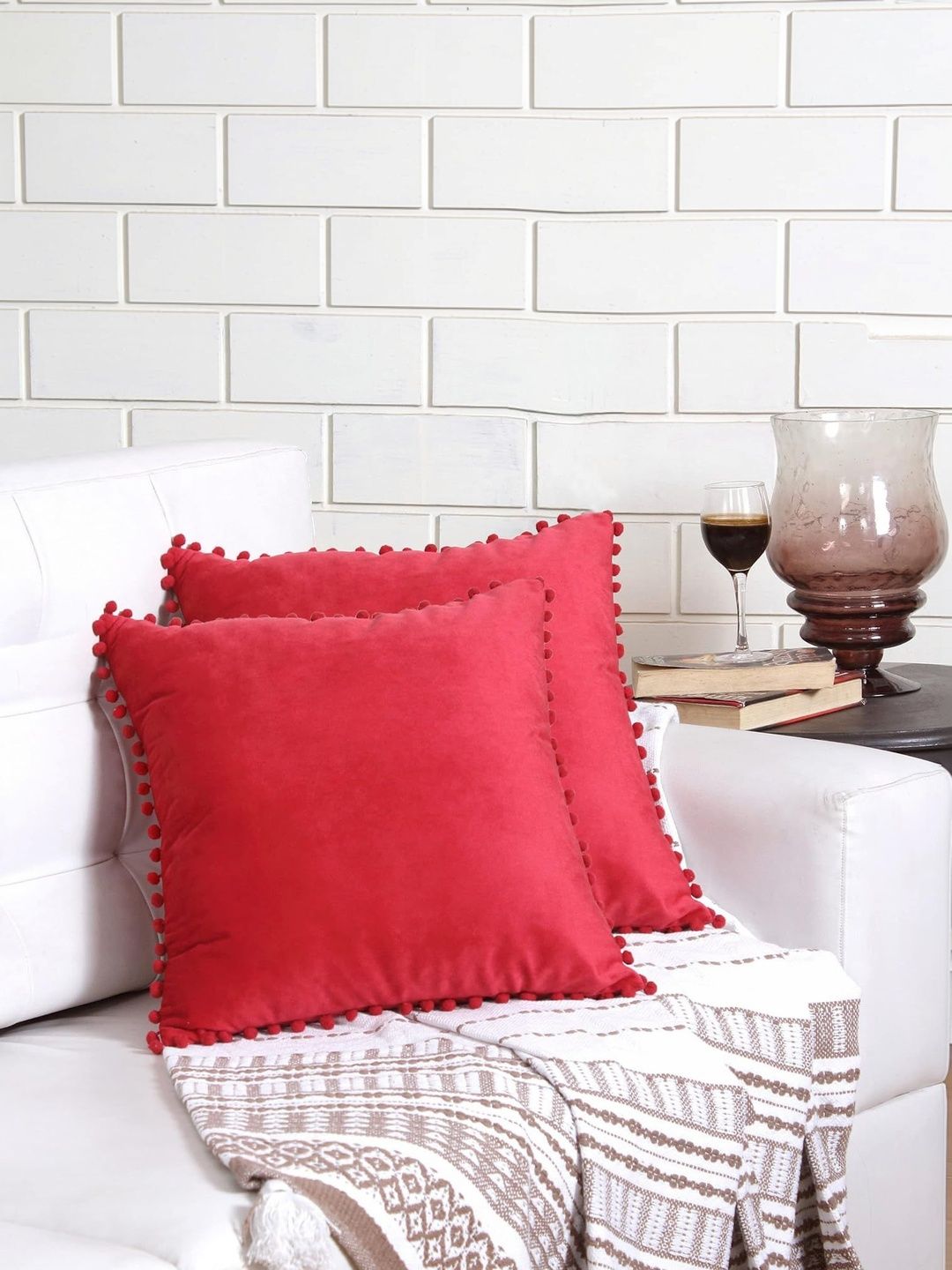 KNOTTING HOME Red Set of 2 Velvet Square Cushion Covers