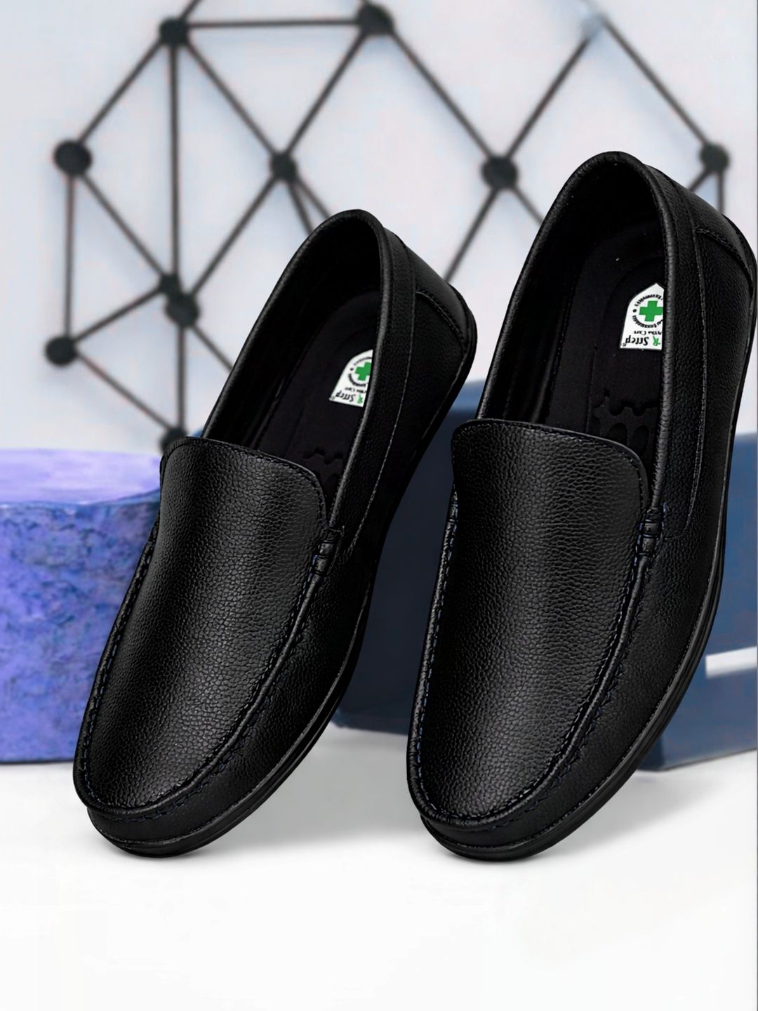 DR Sttep Men Textured Loafers