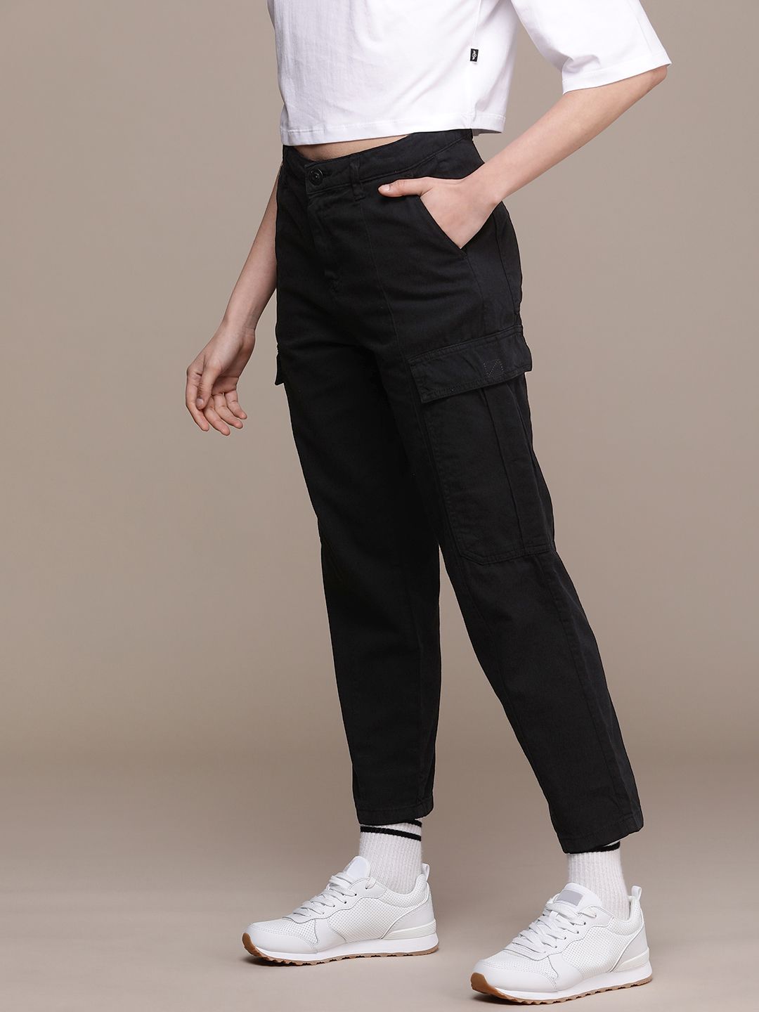 Roadster The Roadster Lifestyle Co. Women Solid Regular Fit Cargos Trousers