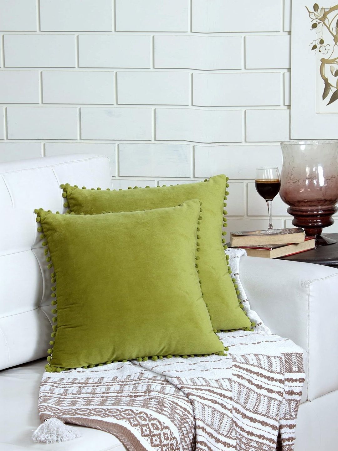 KNOTTING HOME Green Set of 2 Velvet Square Cushion Covers