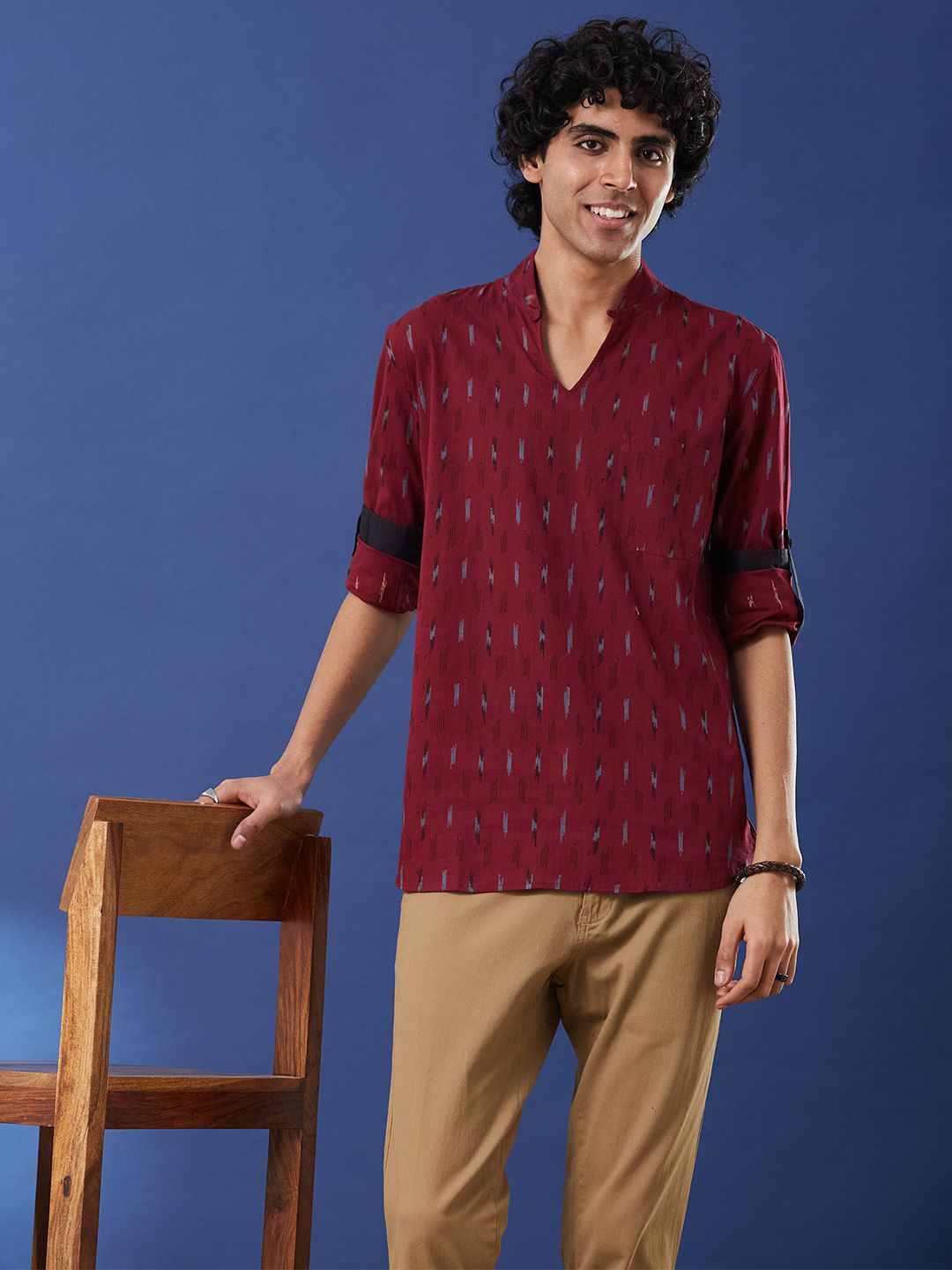 Taavi Men Ikat Style Handblock Printed Pure Cotton Short Kurta