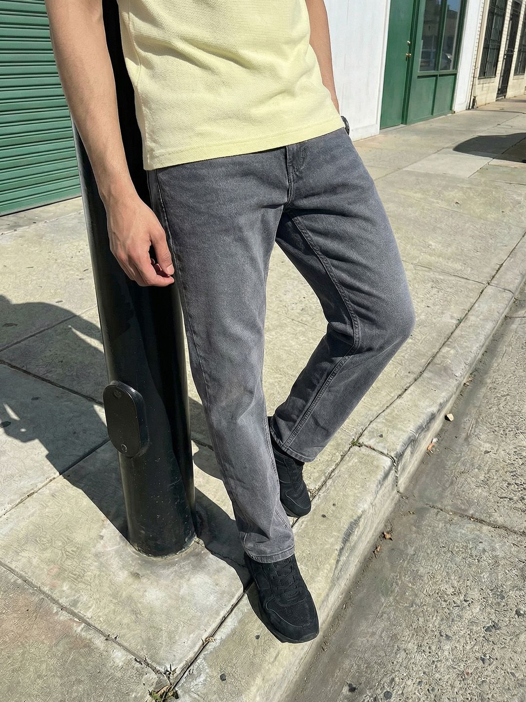 The Roadster Life Co. Men Faded Regular Fit Jeans